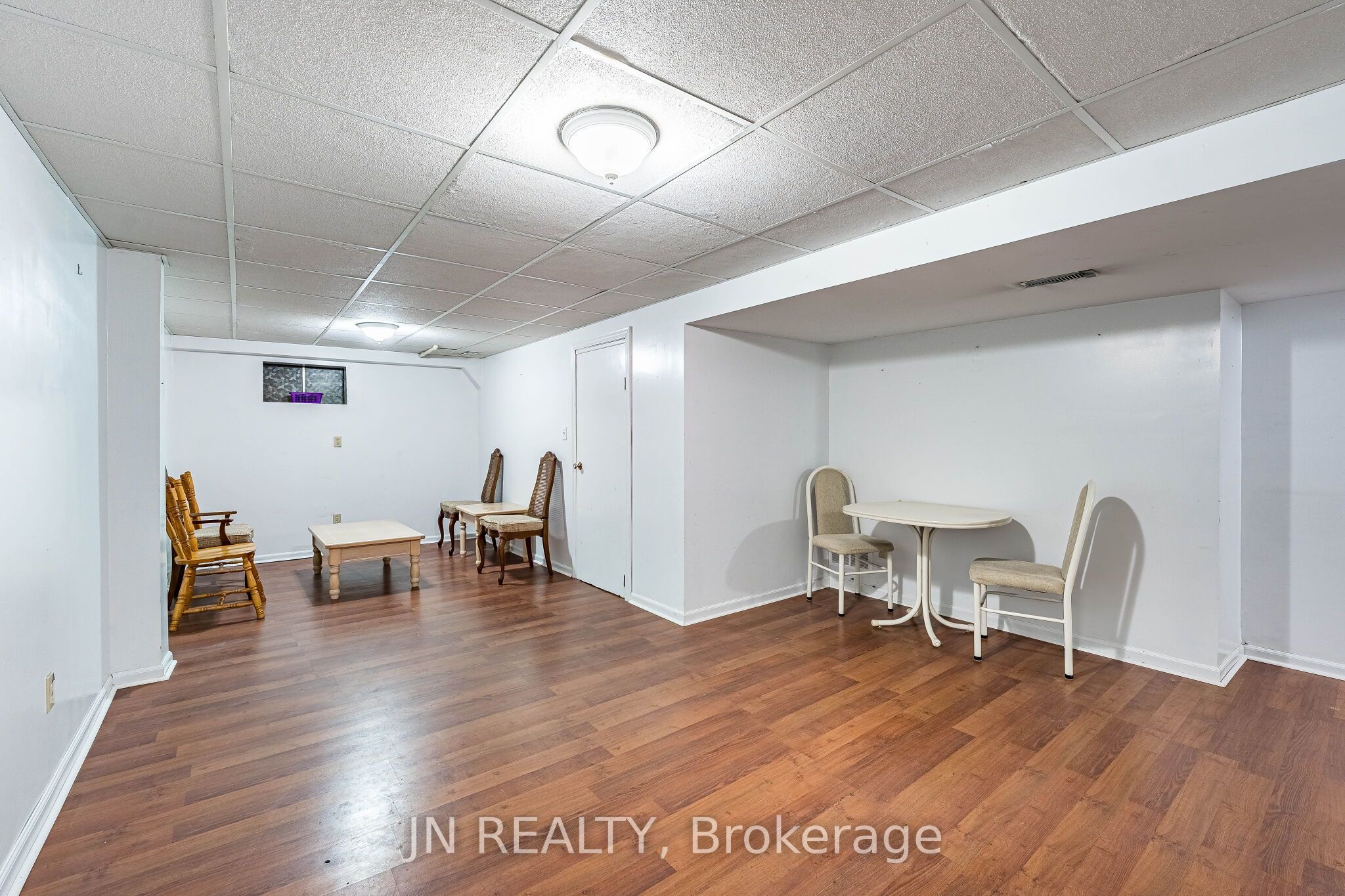 15 Gatwick Lane Property Photo 39