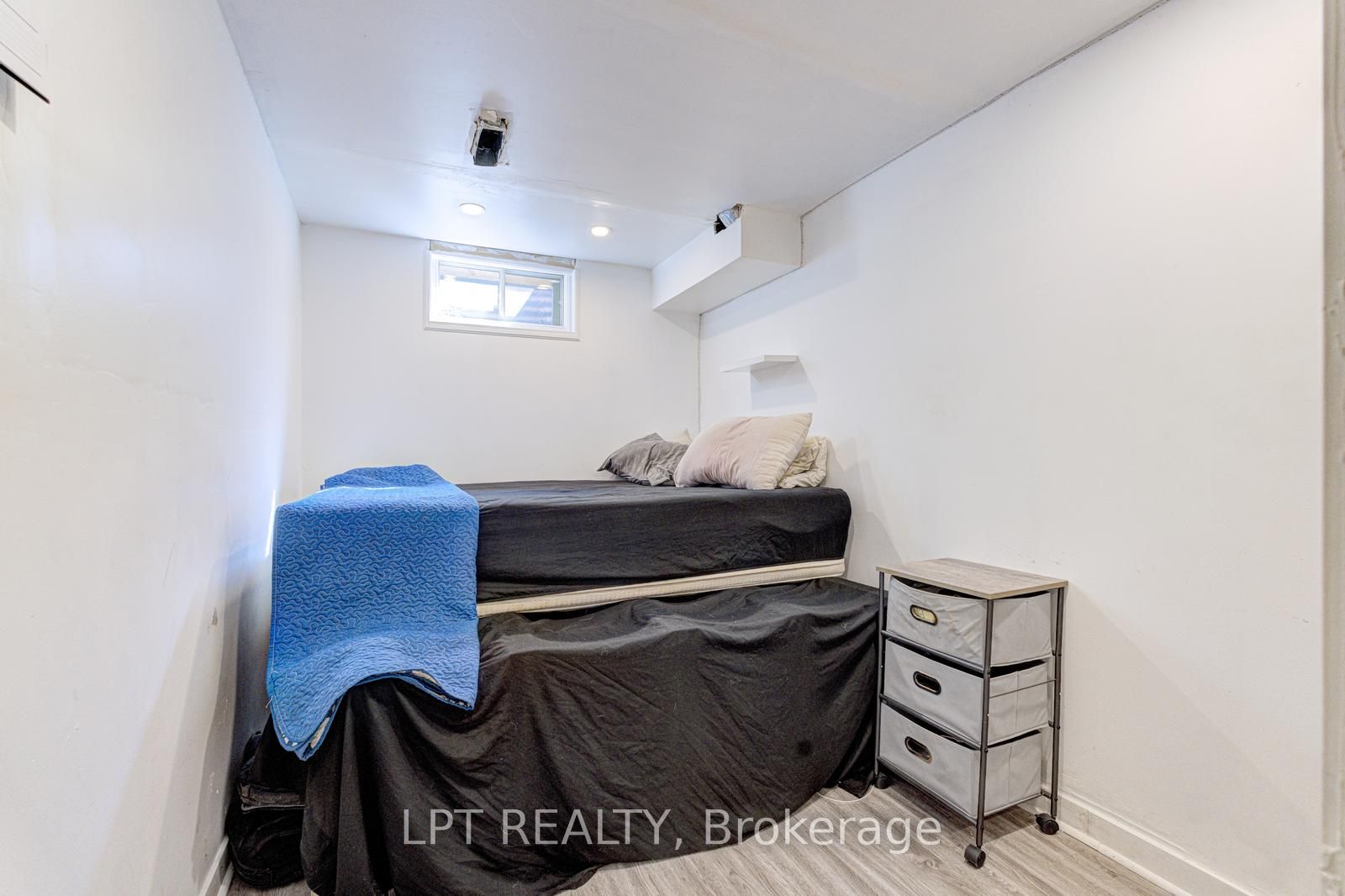30 Dawson Road Property Photo 34