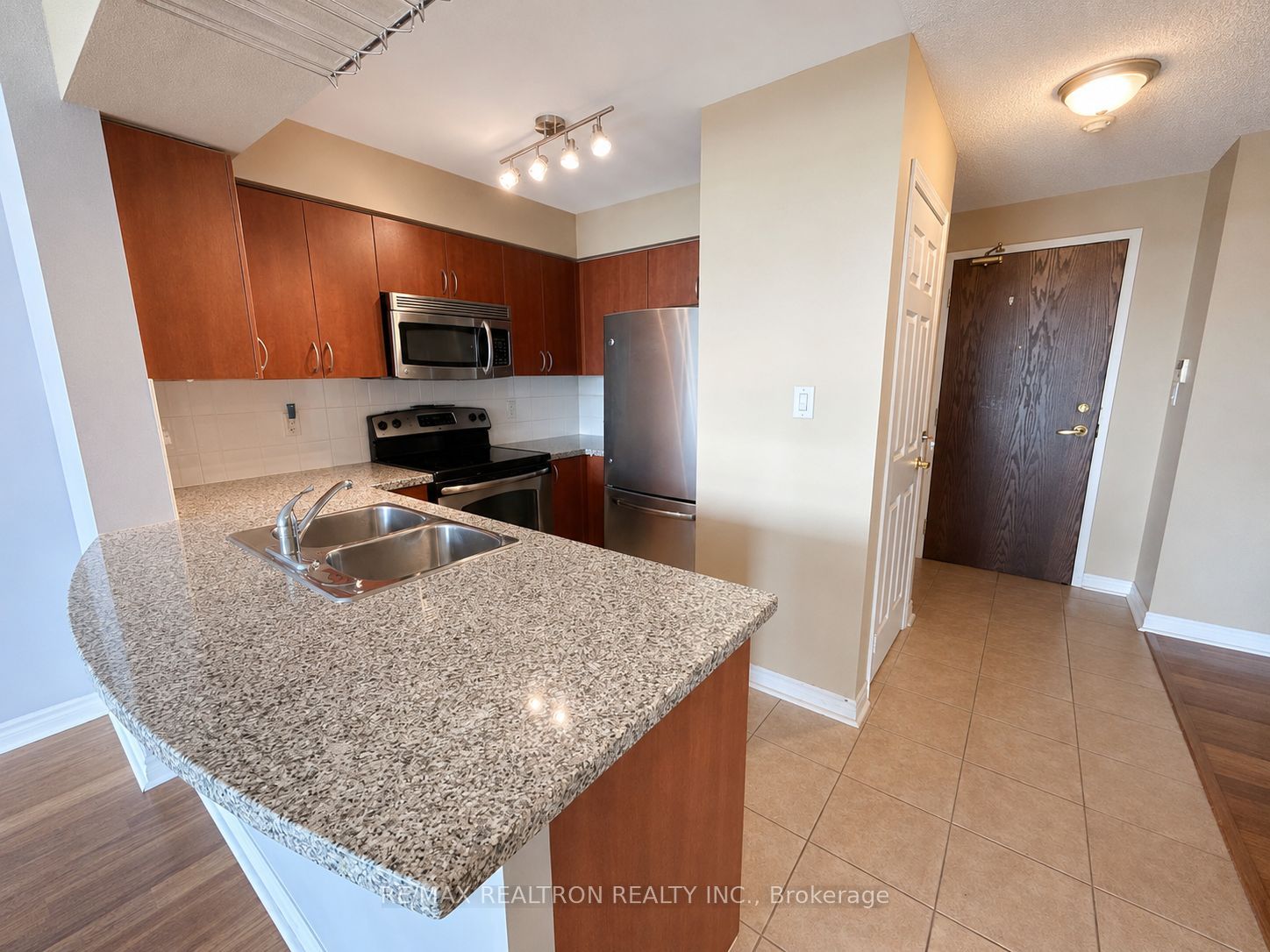 4850 Glen Erin Drive 1010 Property Photo 2