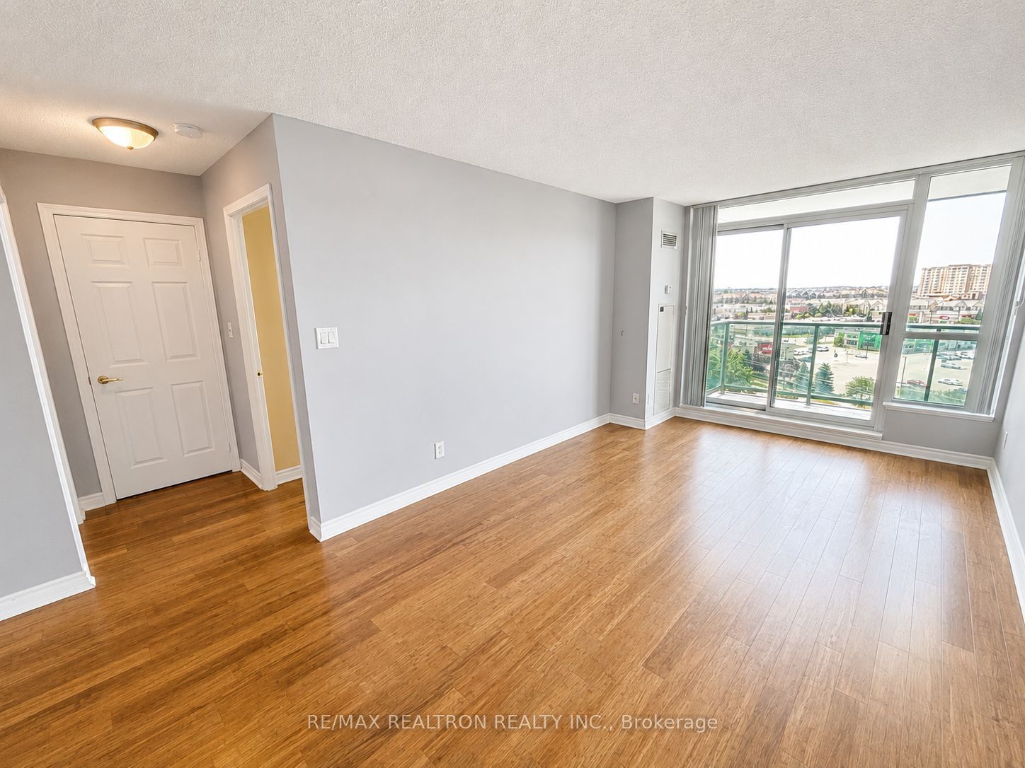 4850 Glen Erin Drive 1010 Property Photo 7
