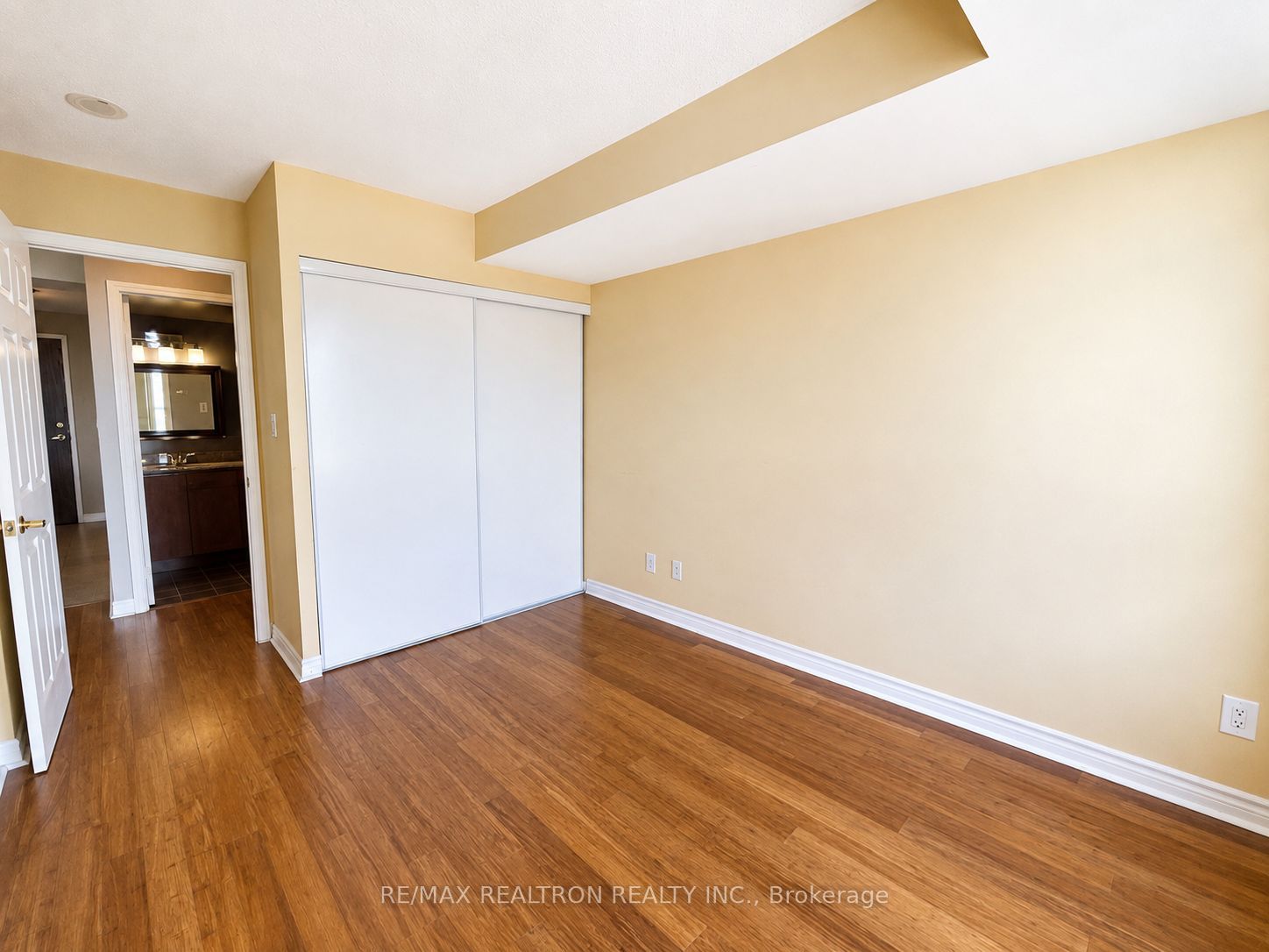 4850 Glen Erin Drive 1010 Property Photo 10