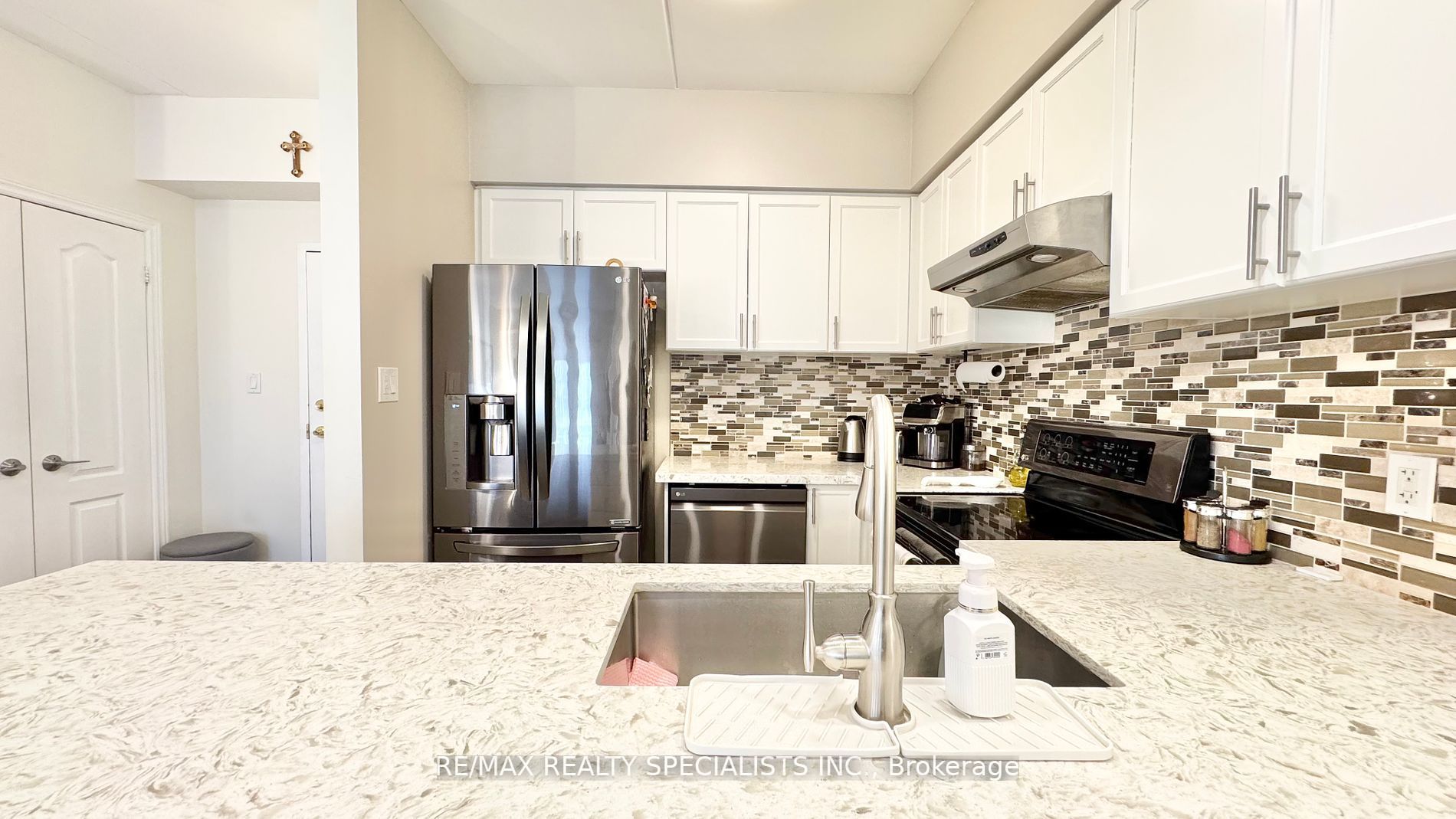 4016 Kilmer Drive 112 Property Photo 23