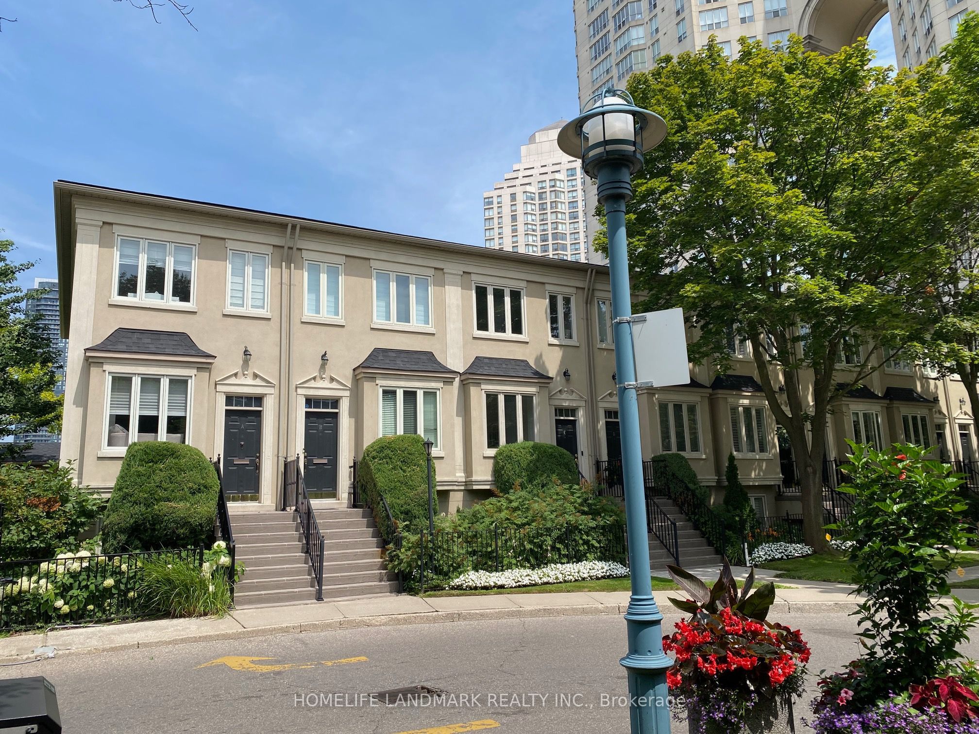 2283 Lake Shore Boulevard W B Property Photo 3