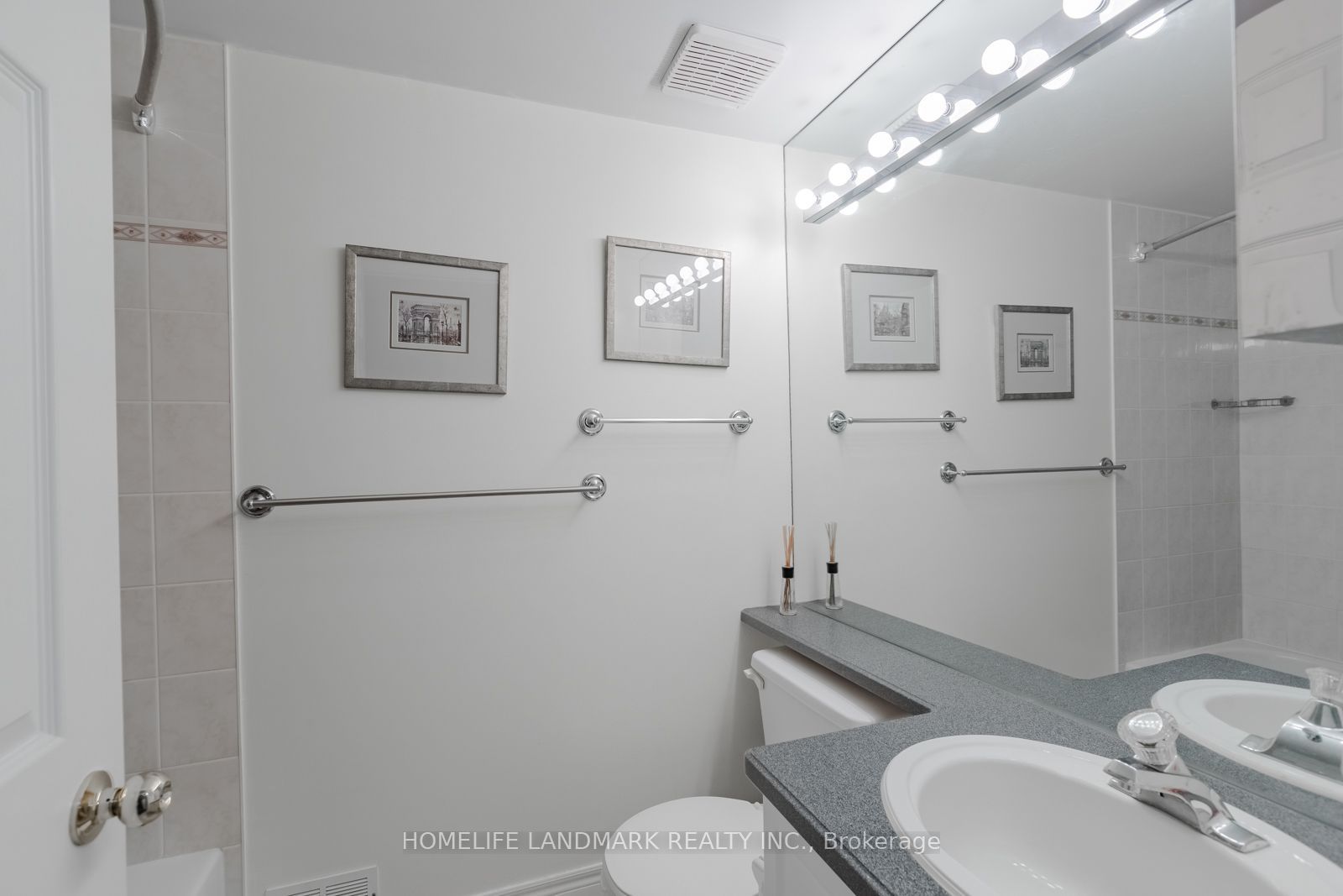 2283 Lake Shore Boulevard W B Property Photo 15