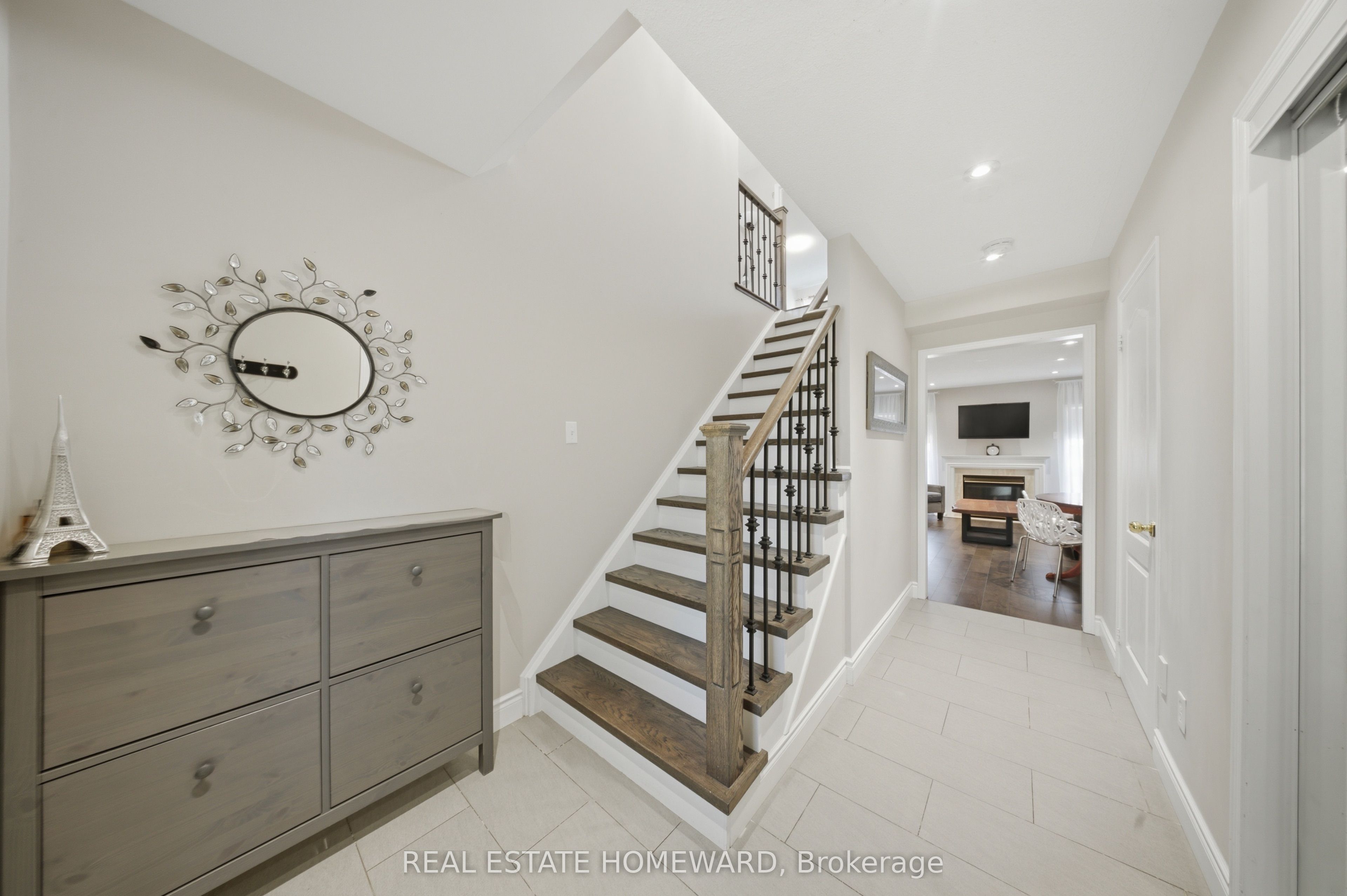5942 Delle Donne Drive Property Photo 6