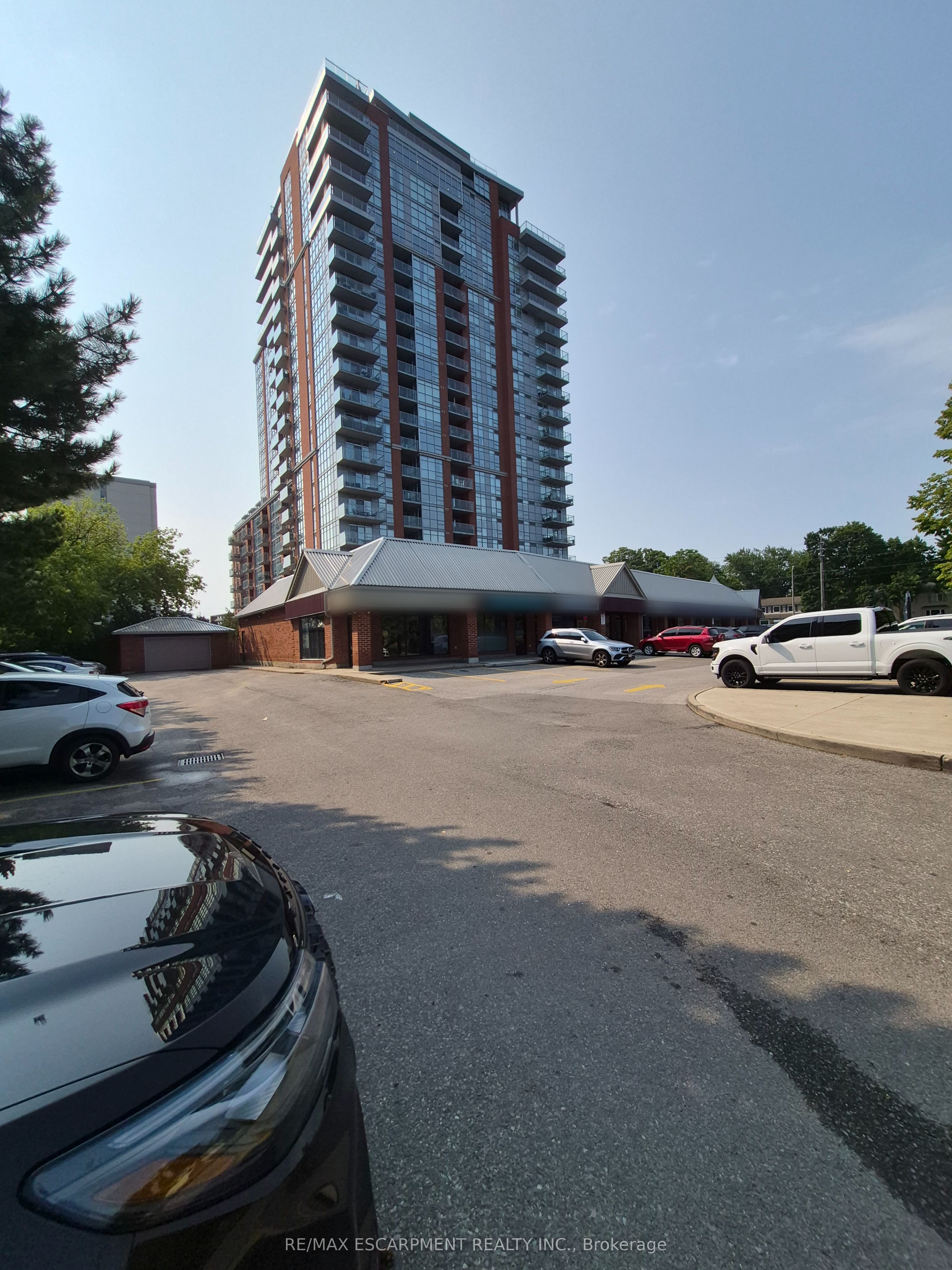 573 Maple Avenue 2 Property Photo 22