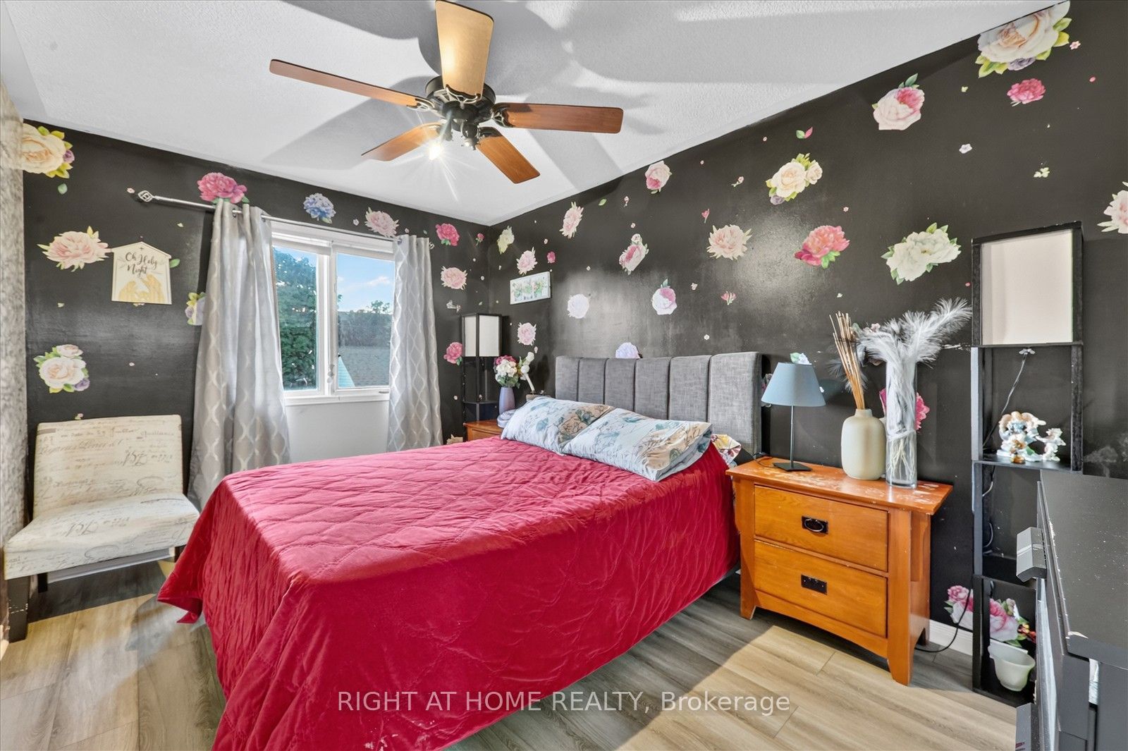 305 Alder Street Property Photo 17