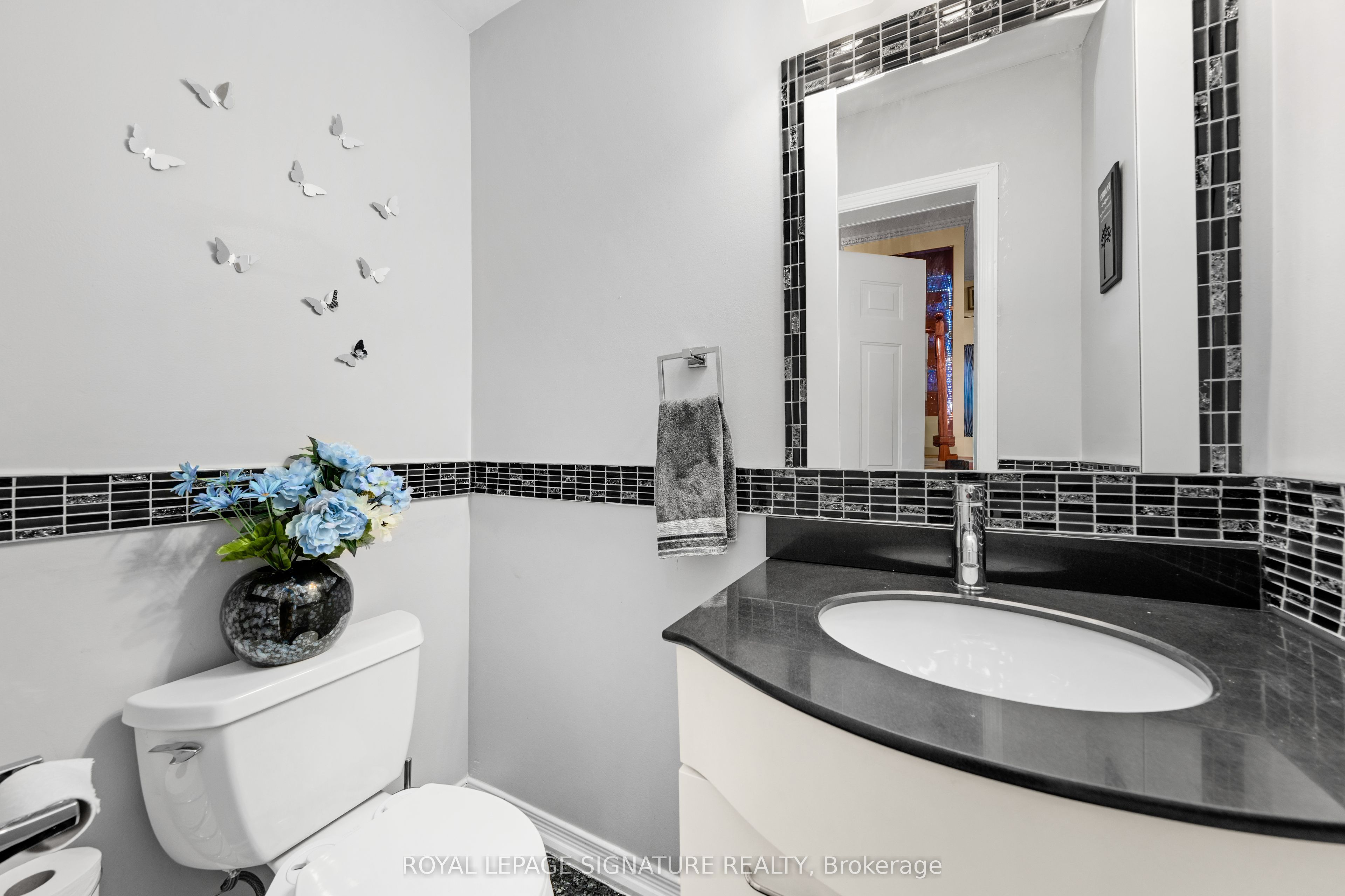687 Twain Avenue Property Photo 6
