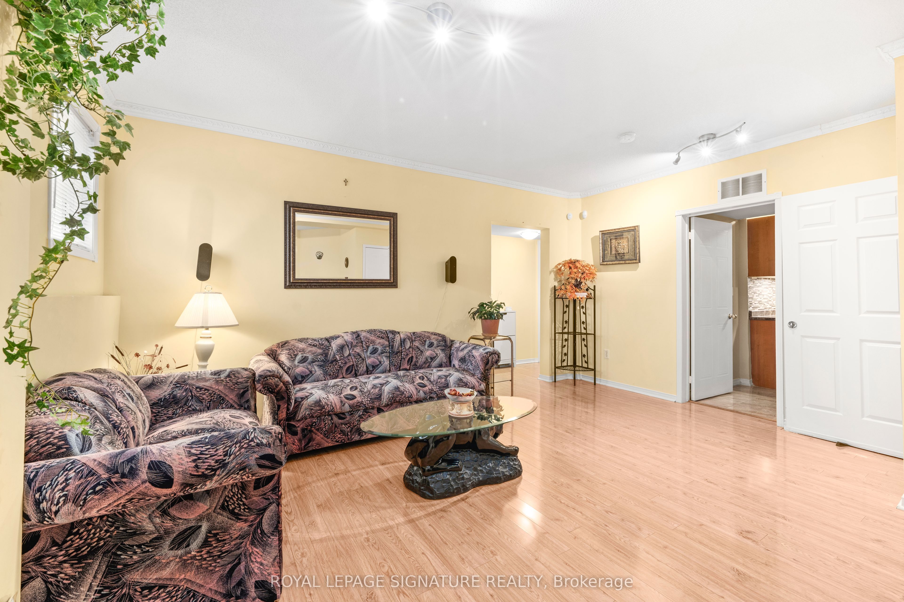 687 Twain Avenue Property Photo 24