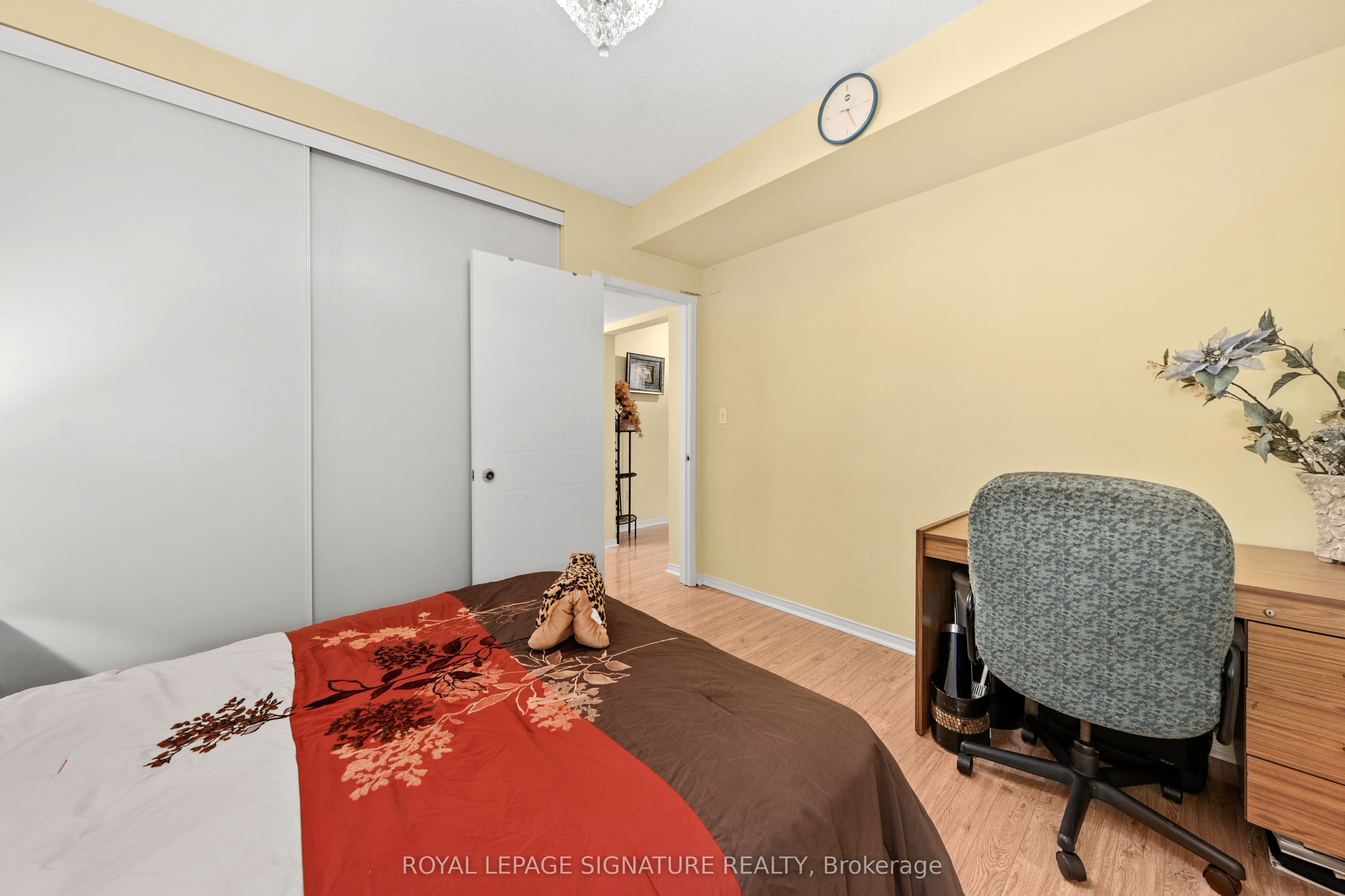 687 Twain Avenue Property Photo 28