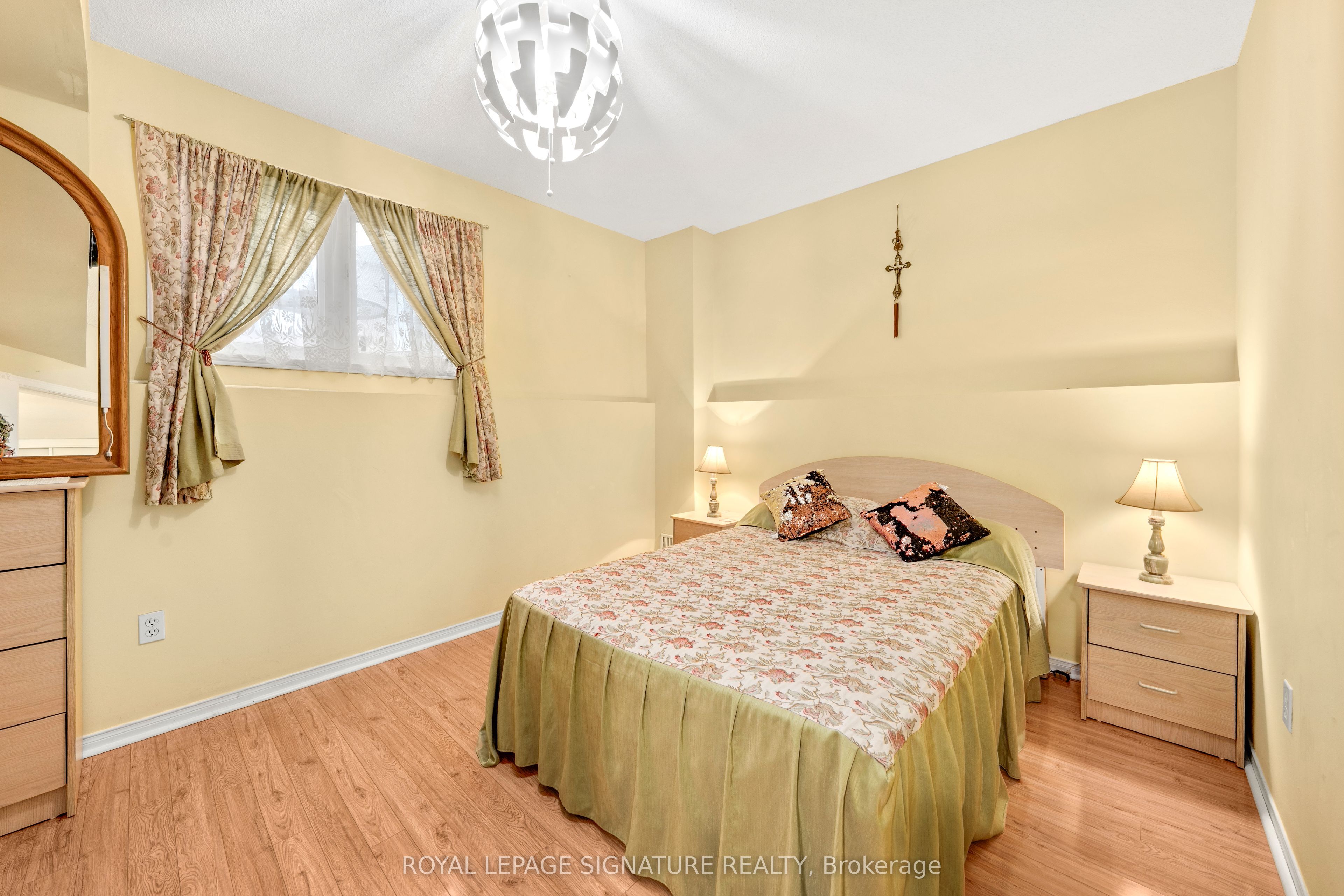 687 Twain Avenue Property Photo 29