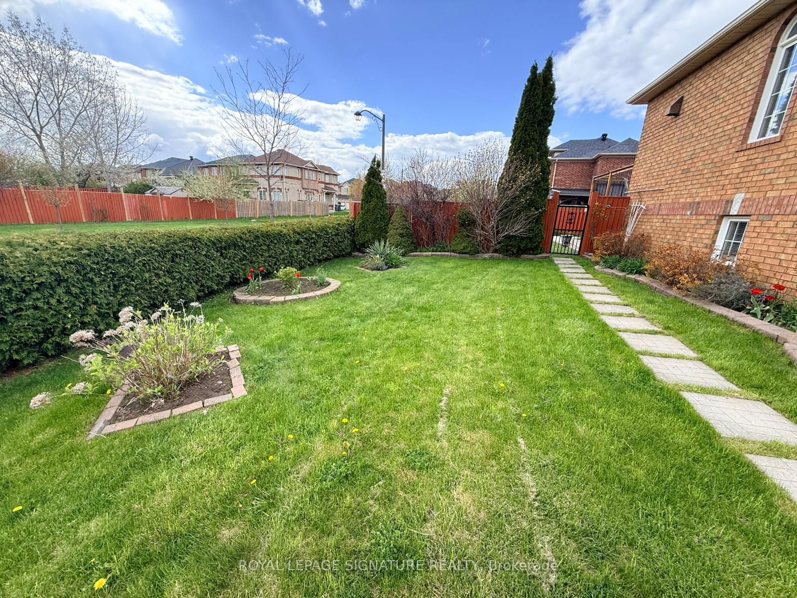 687 Twain Avenue Property Photo 34