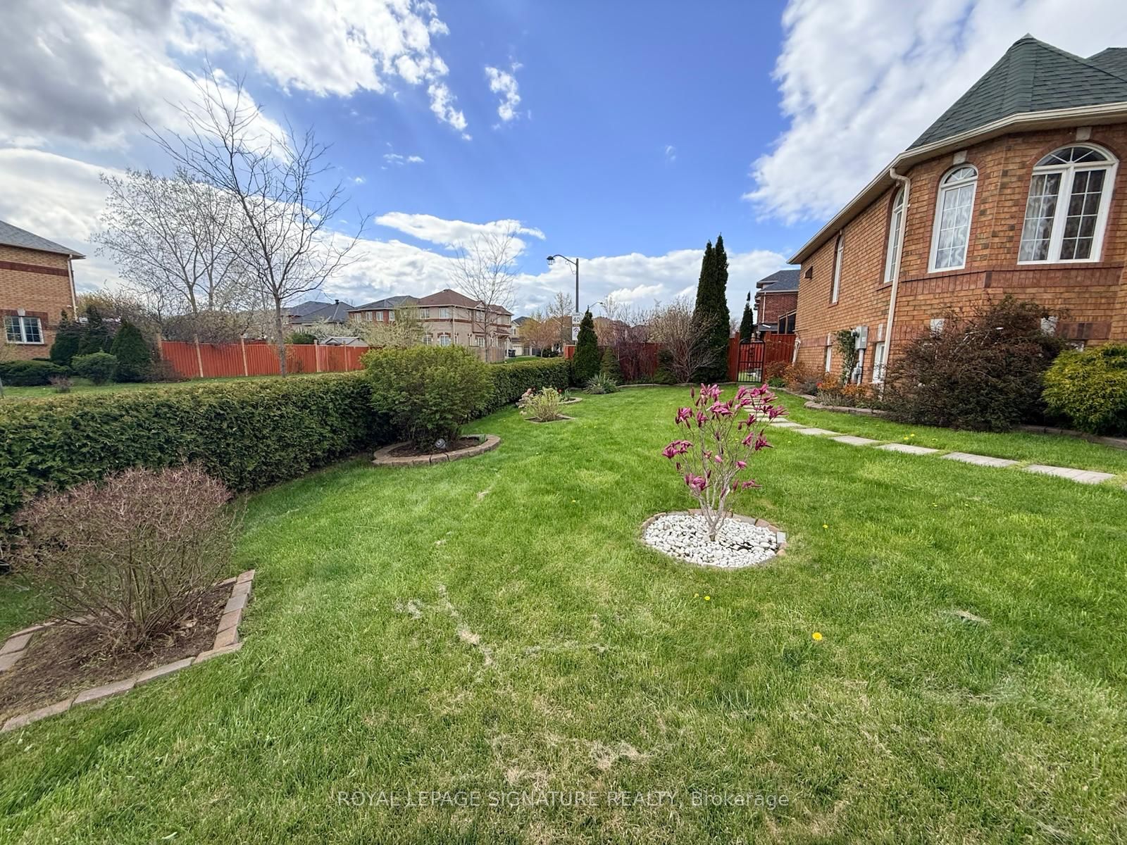 687 Twain Avenue Property Photo 36