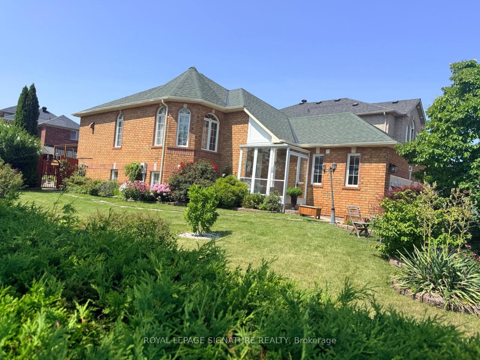 687 Twain Avenue Property Photo 44