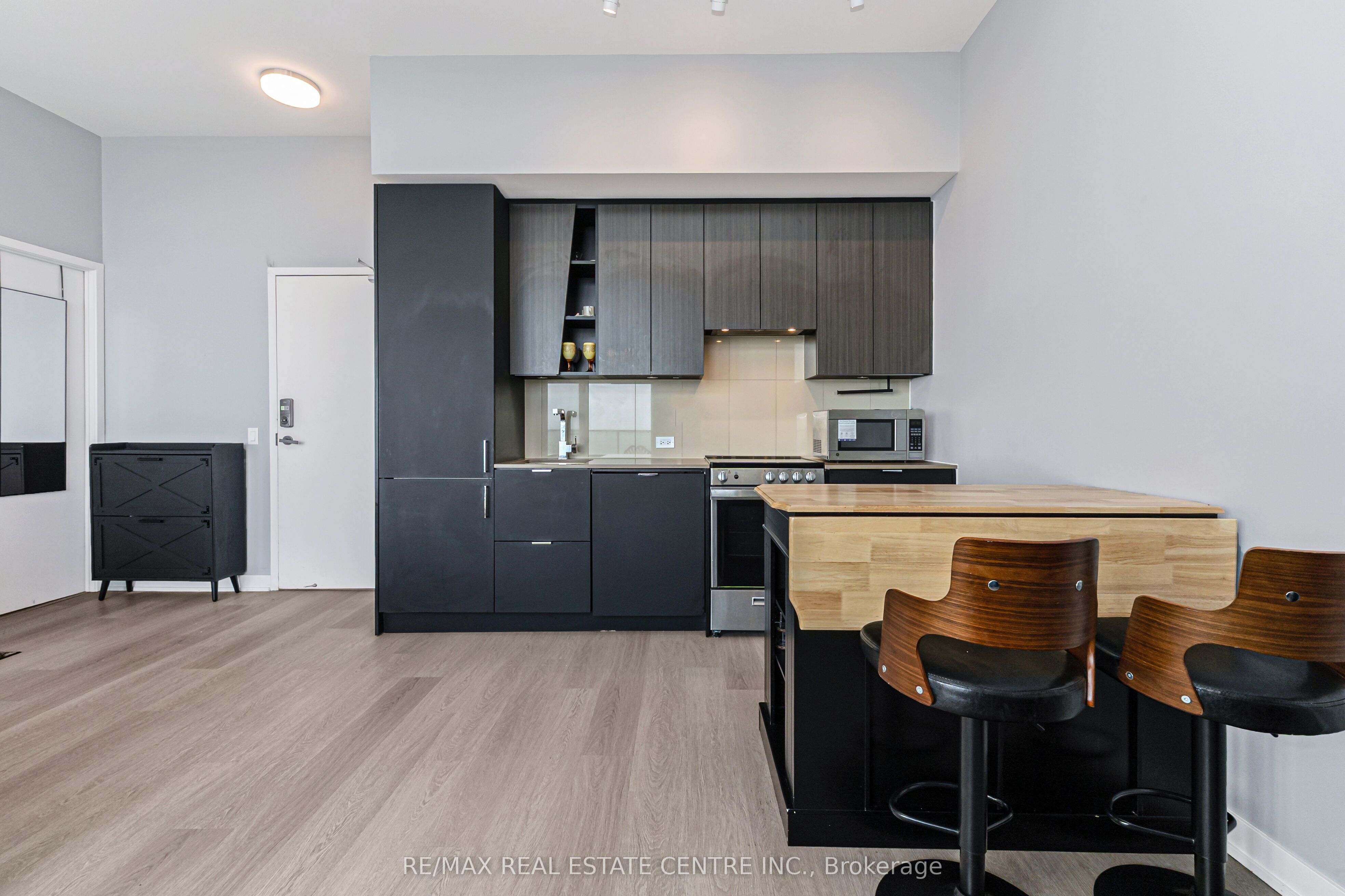 3883 Quartz Road 6004 Property Photo 8