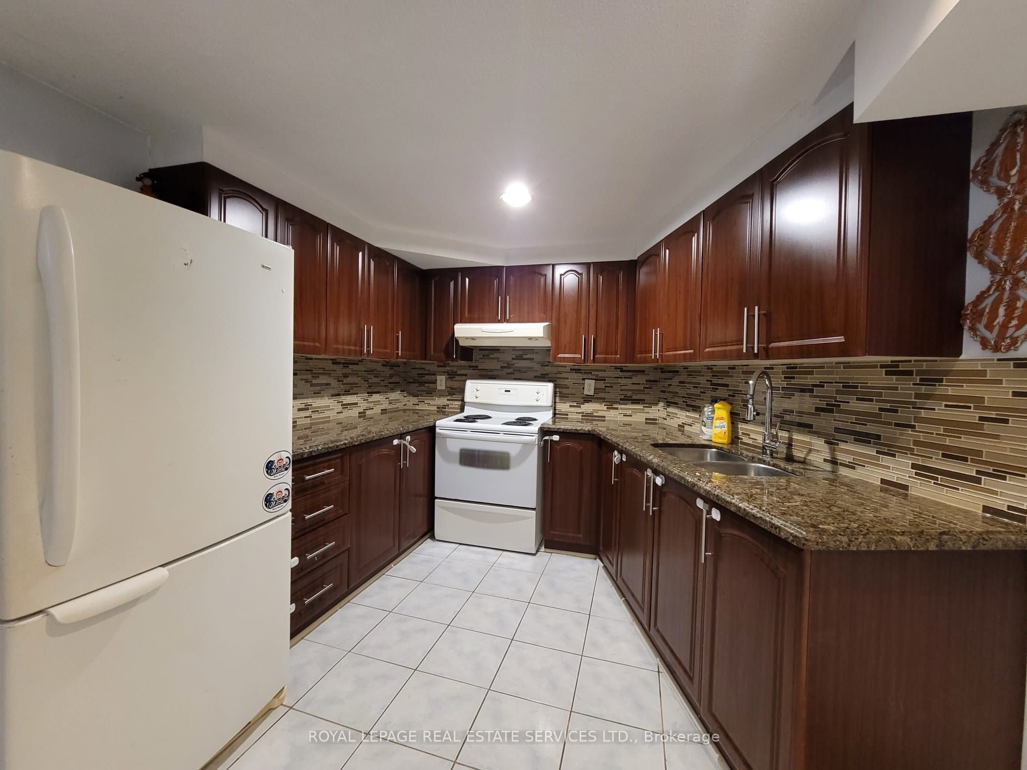 323 Winfield Terrace Bsmt Property Photo 8