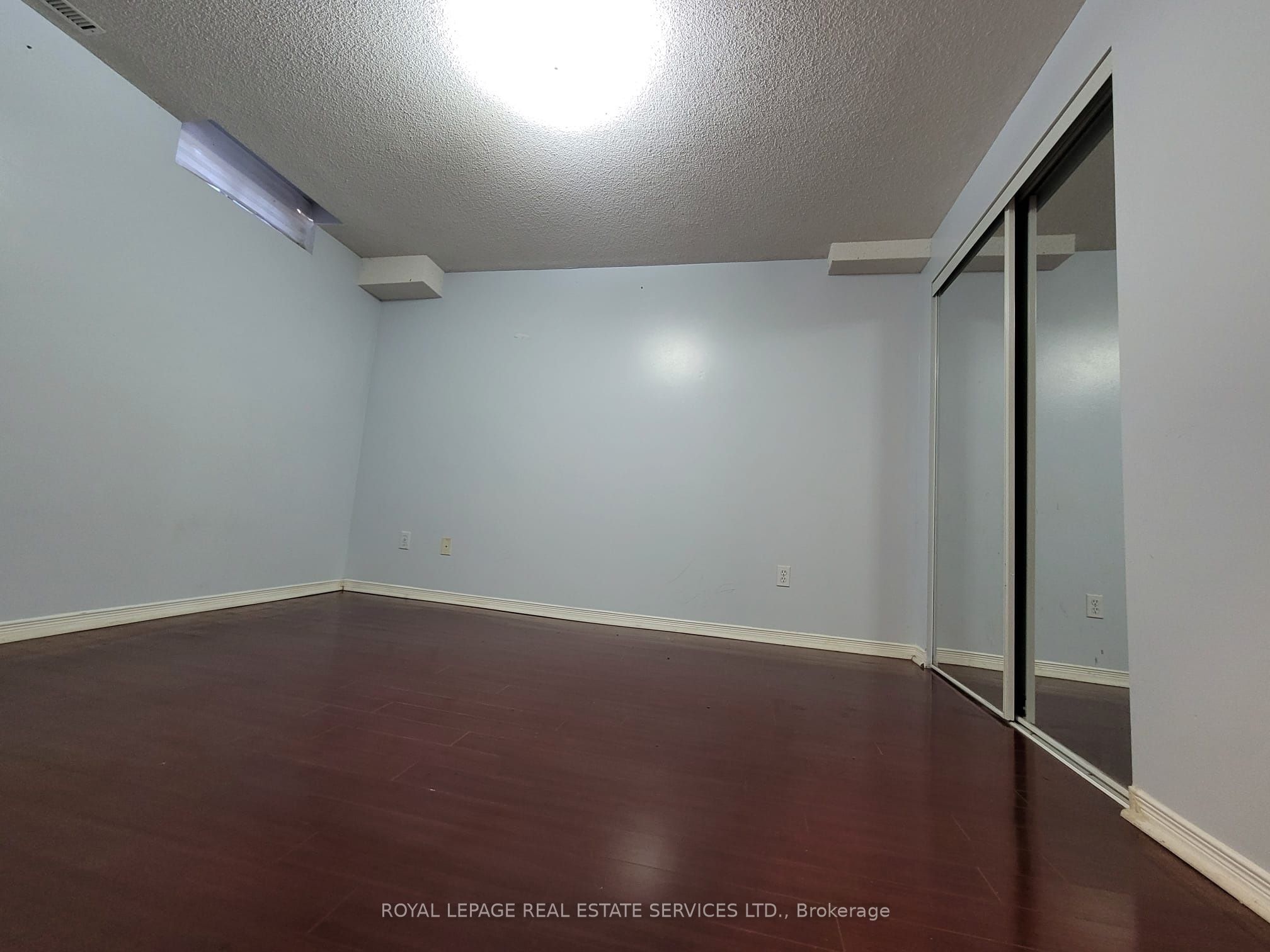 323 Winfield Terrace Bsmt Property Photo 9