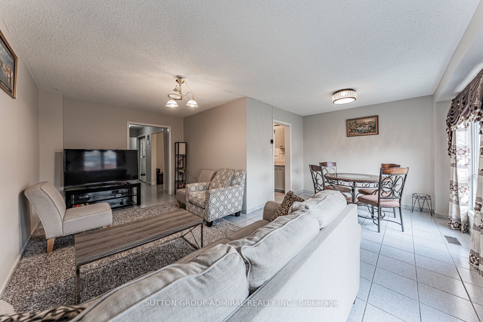 162 Bighorn Crescent Property Photo 4