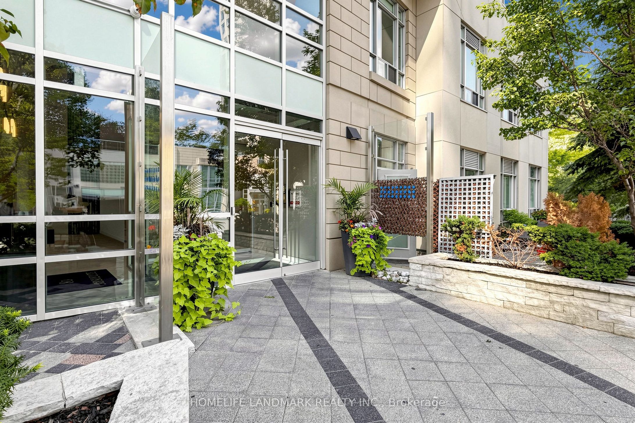 80 Absolute Avenue 3508 Property Photo 3