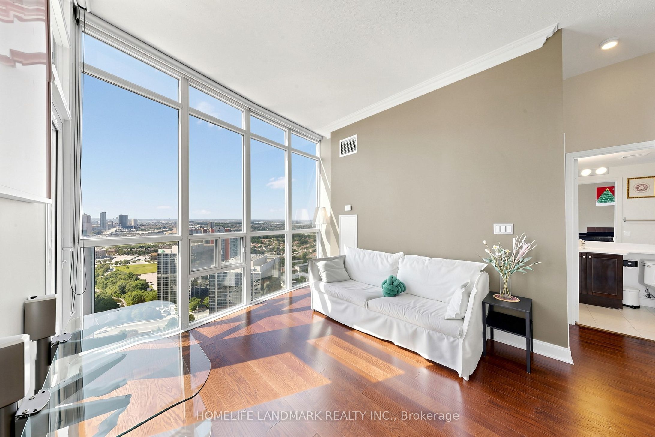 80 Absolute Avenue 3508 Property Photo 6