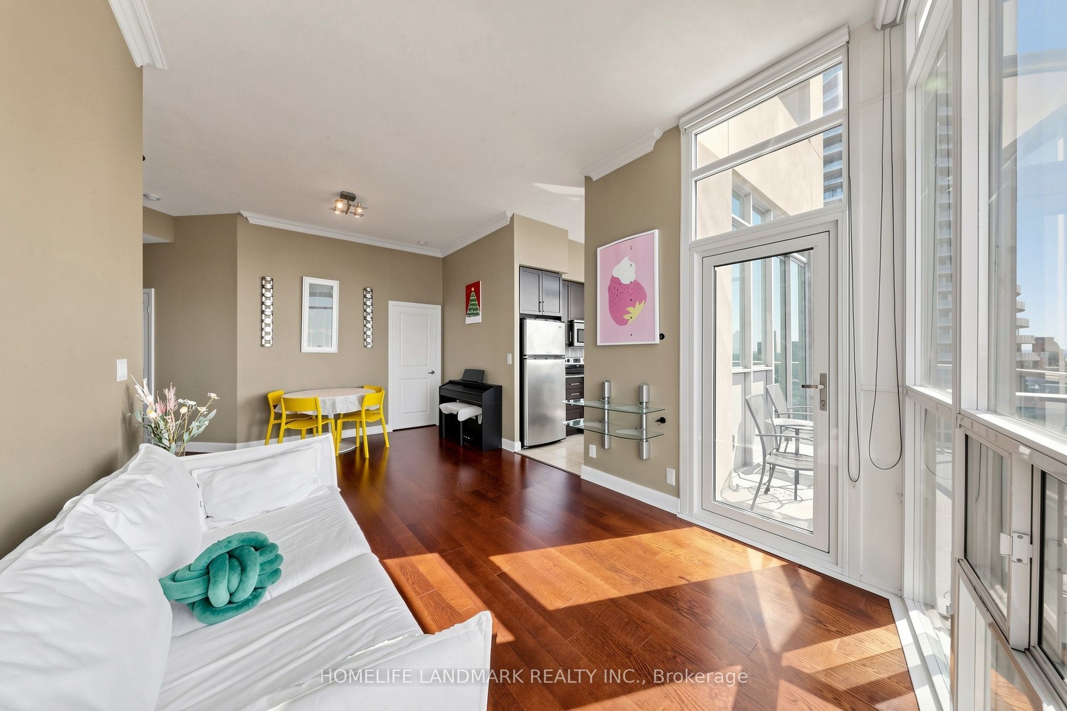 80 Absolute Avenue 3508 Property Photo 9
