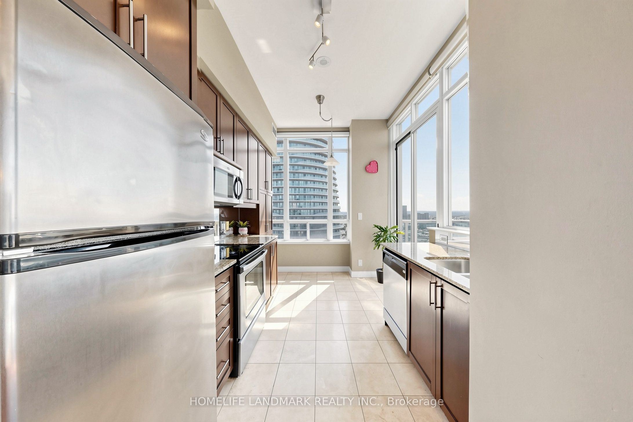 80 Absolute Avenue 3508 Property Photo 14