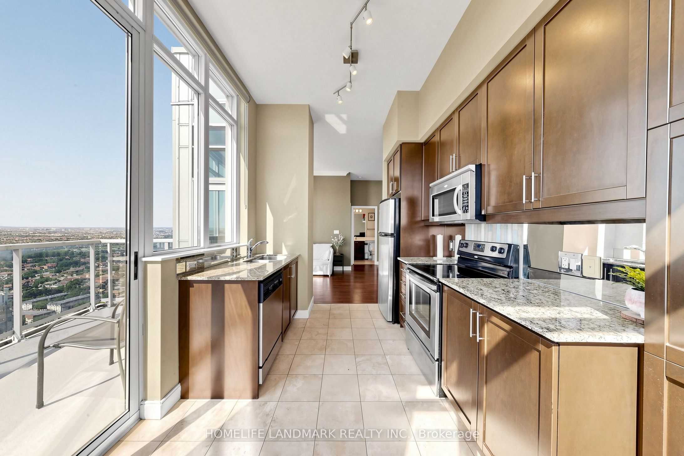 80 Absolute Avenue 3508 Property Photo 16