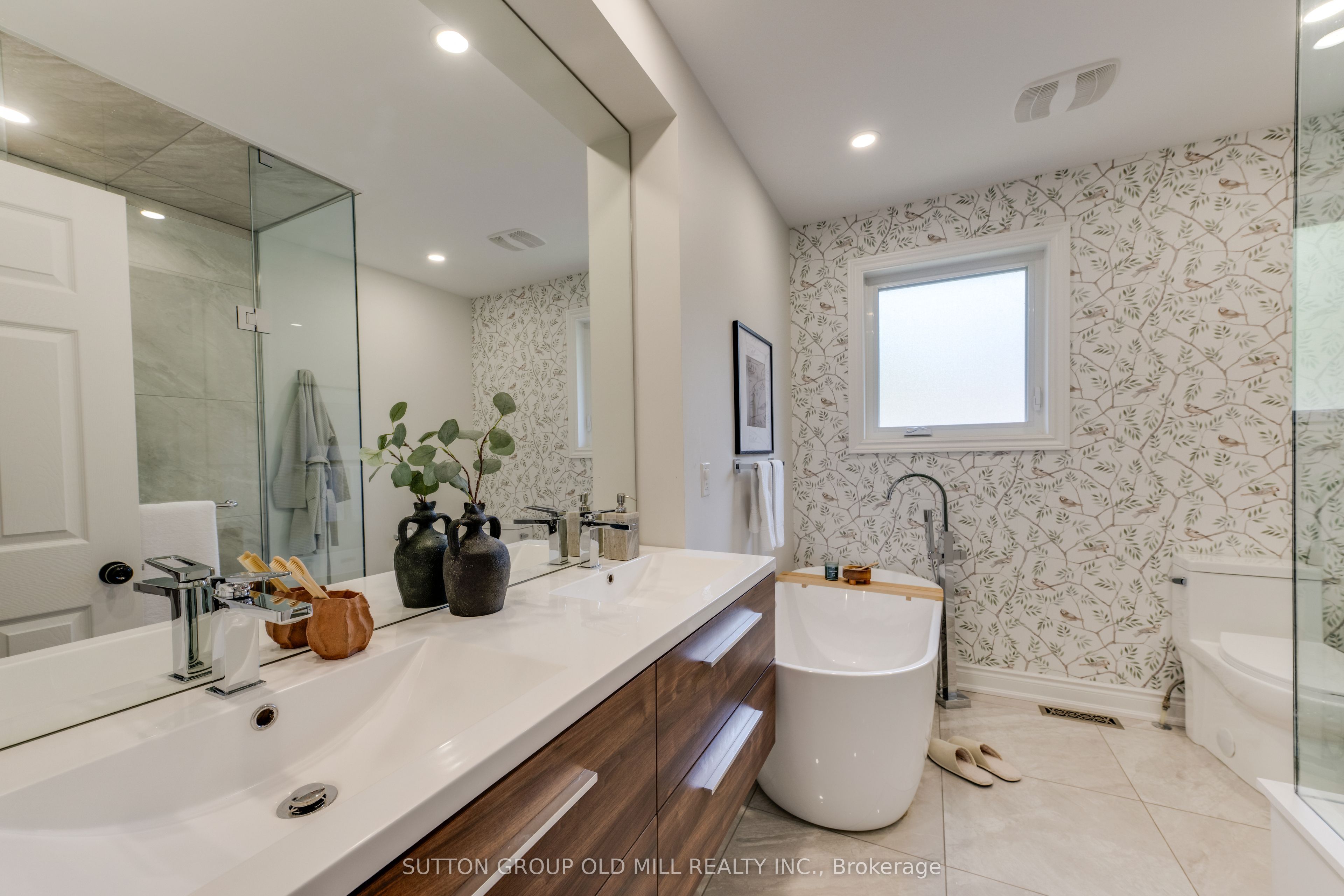 85 Bonnyview Drive Property Photo 15