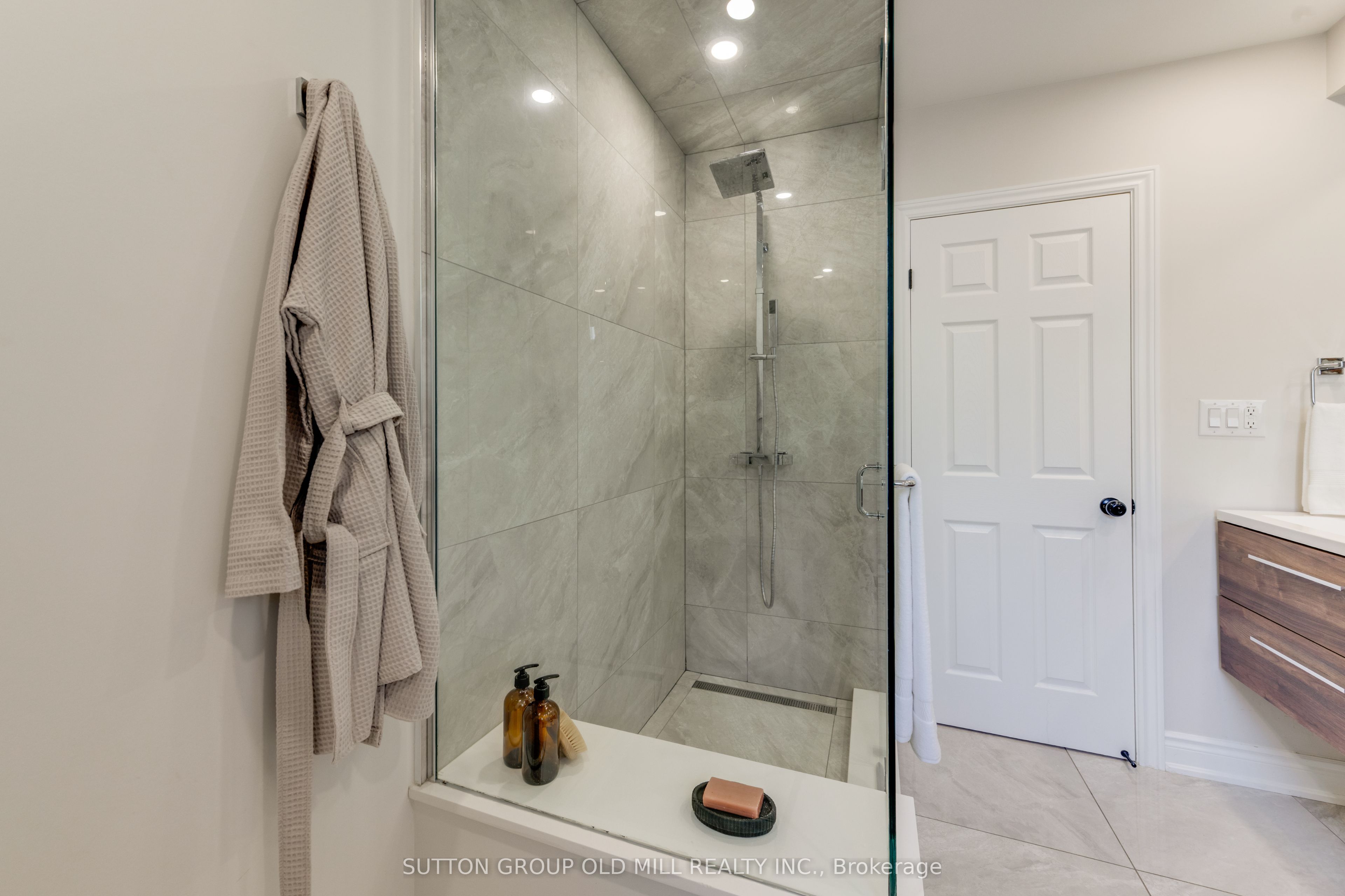 85 Bonnyview Drive Property Photo 17