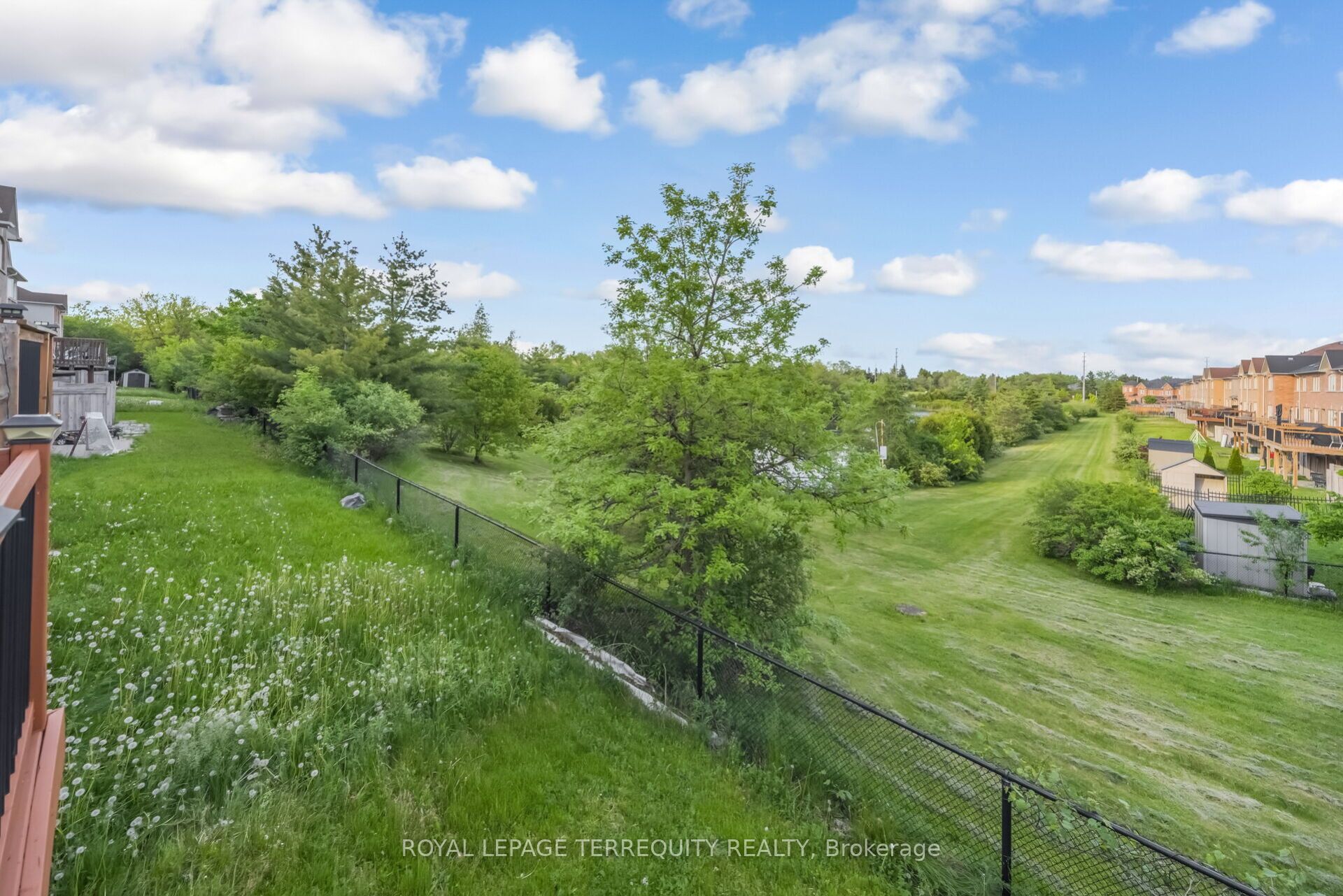 7 Bamboo Grove Property Photo 17