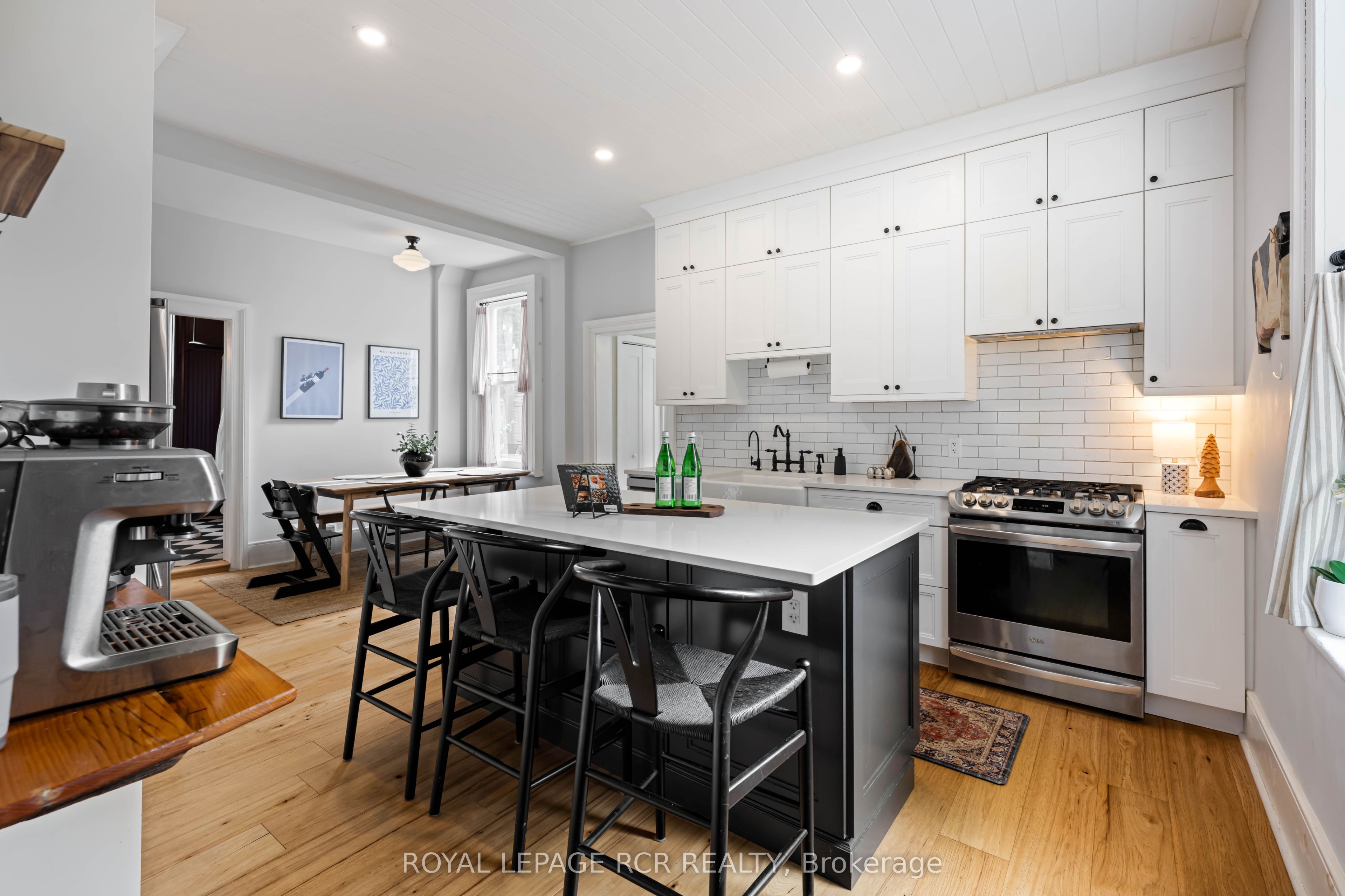 22 John Street Property Photo 18