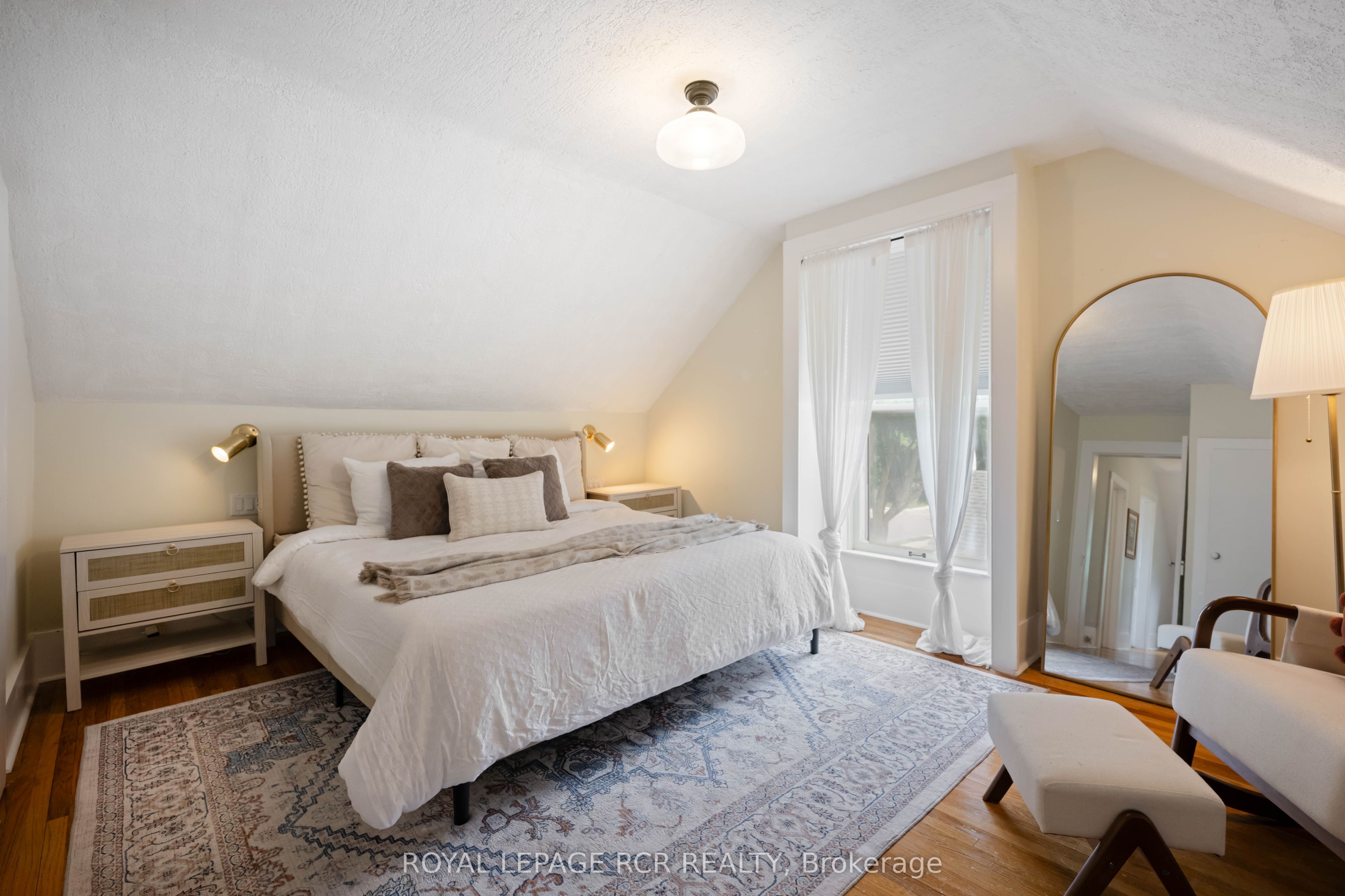 22 John Street Property Photo 34