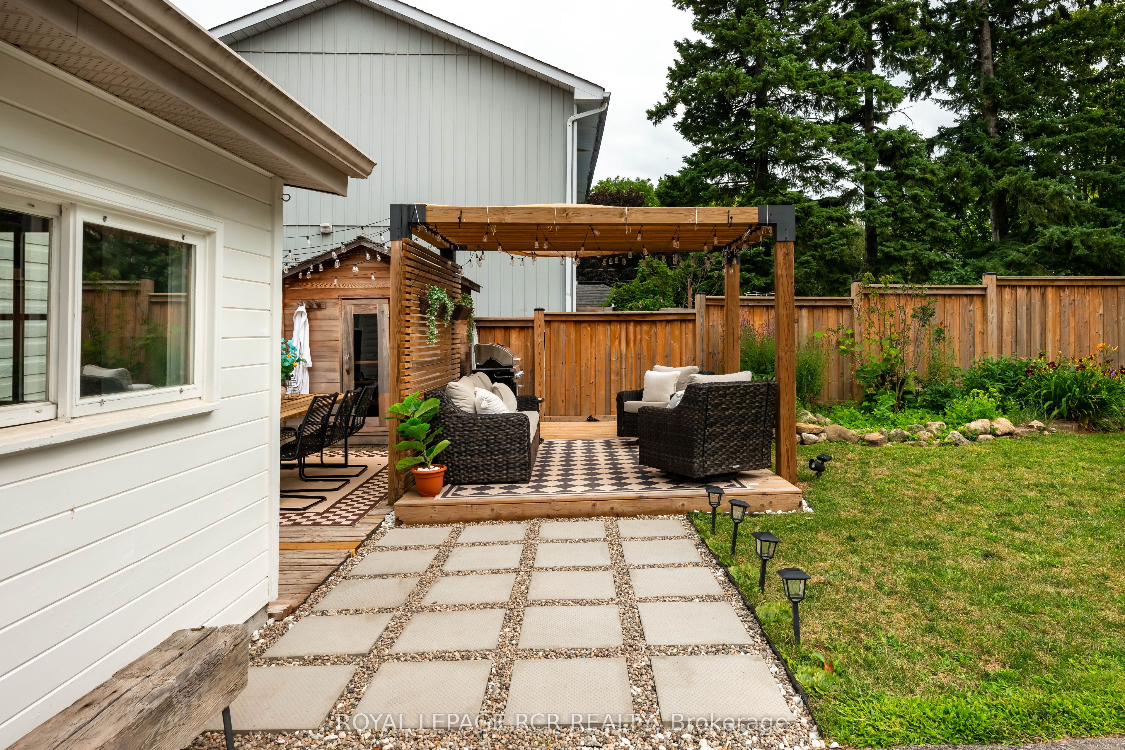 22 John Street Property Photo 41