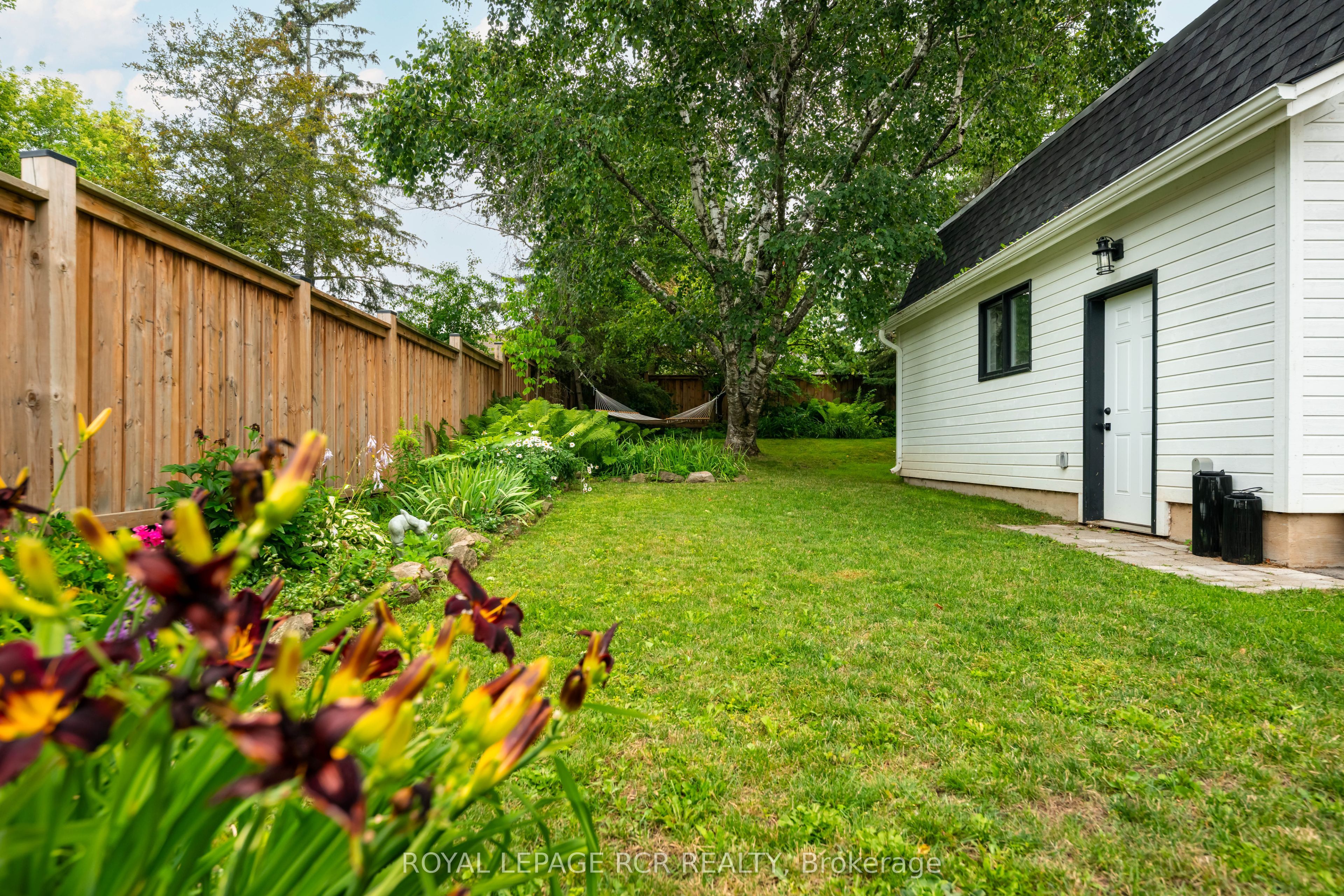 22 John Street Property Photo 43