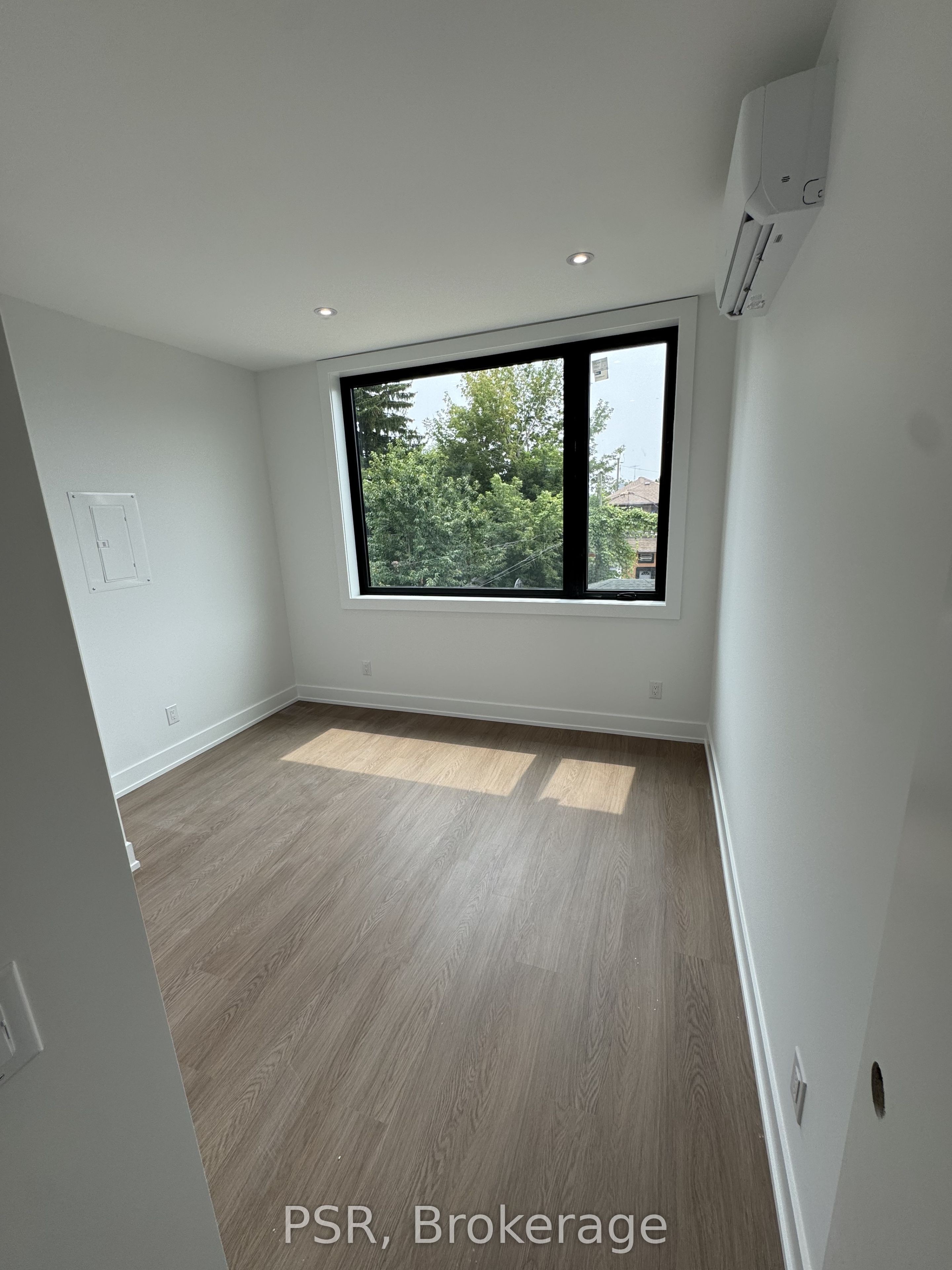 99 Ypres Road Upper Property Photo 8