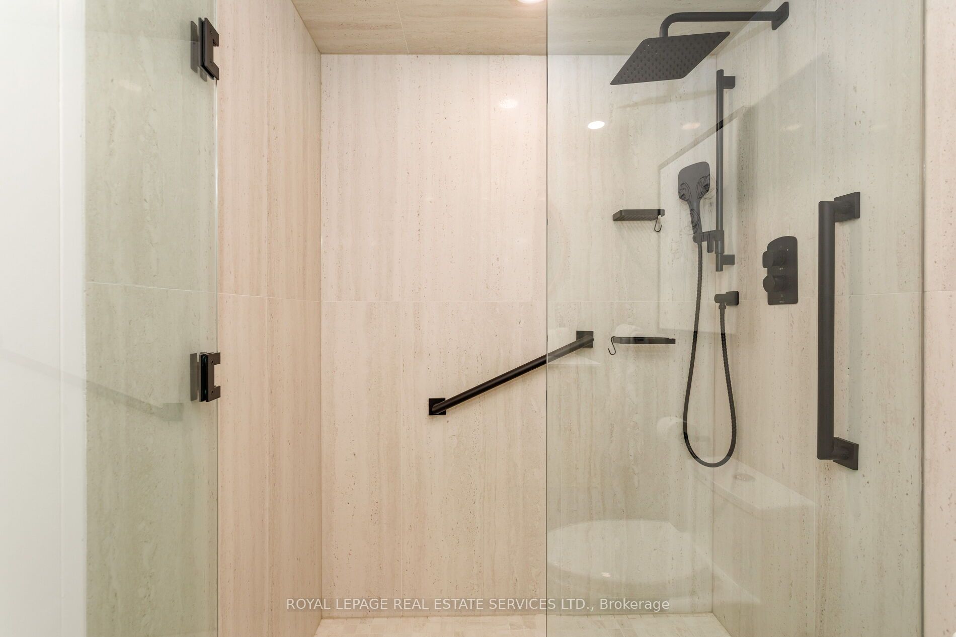2180 Marine Drive 1401 Property Photo 31