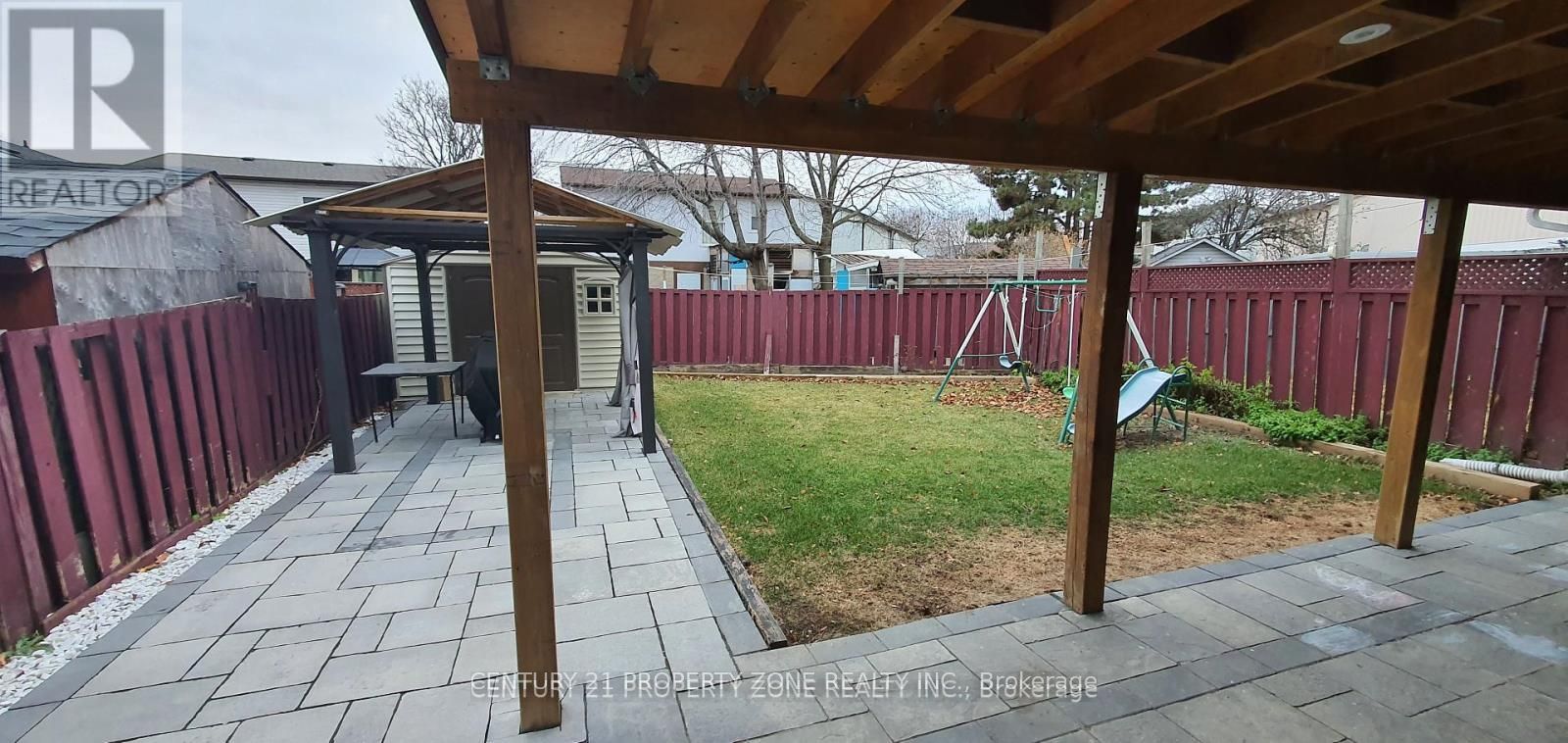 68 Hoskins Square Property Photo 7