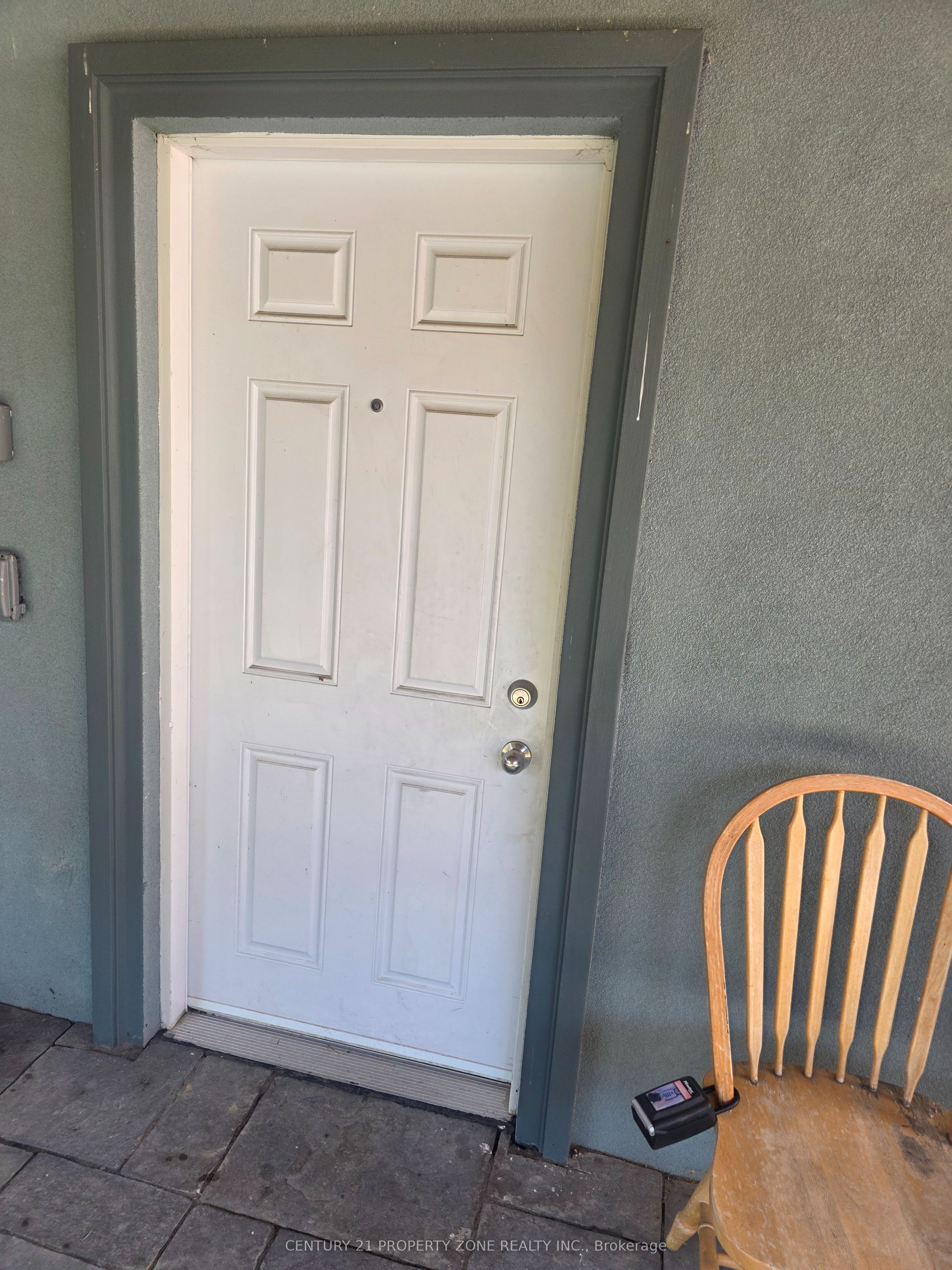 68 Hoskins Square Property Photo 8