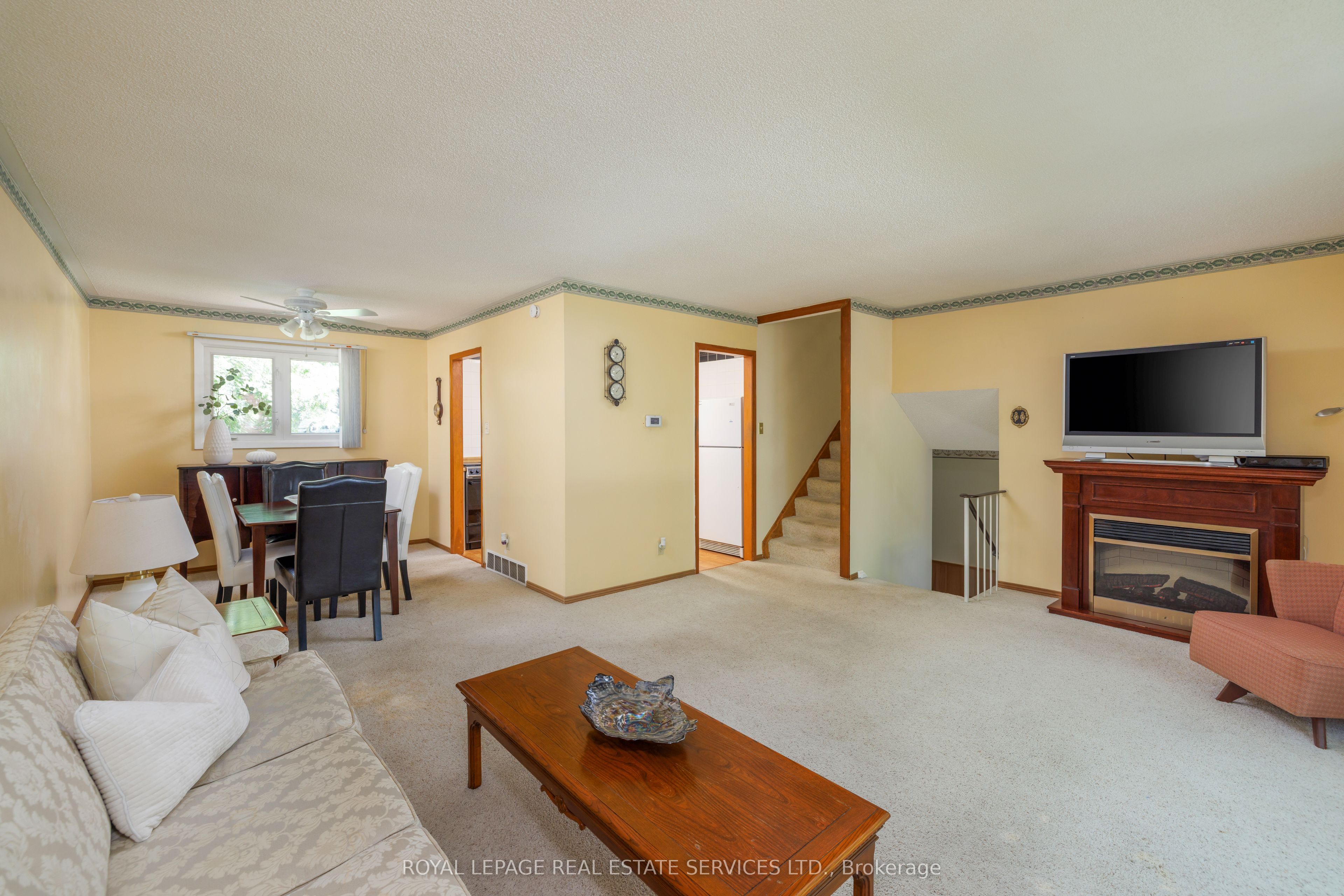 18 Osborne Crescent Property Photo 10