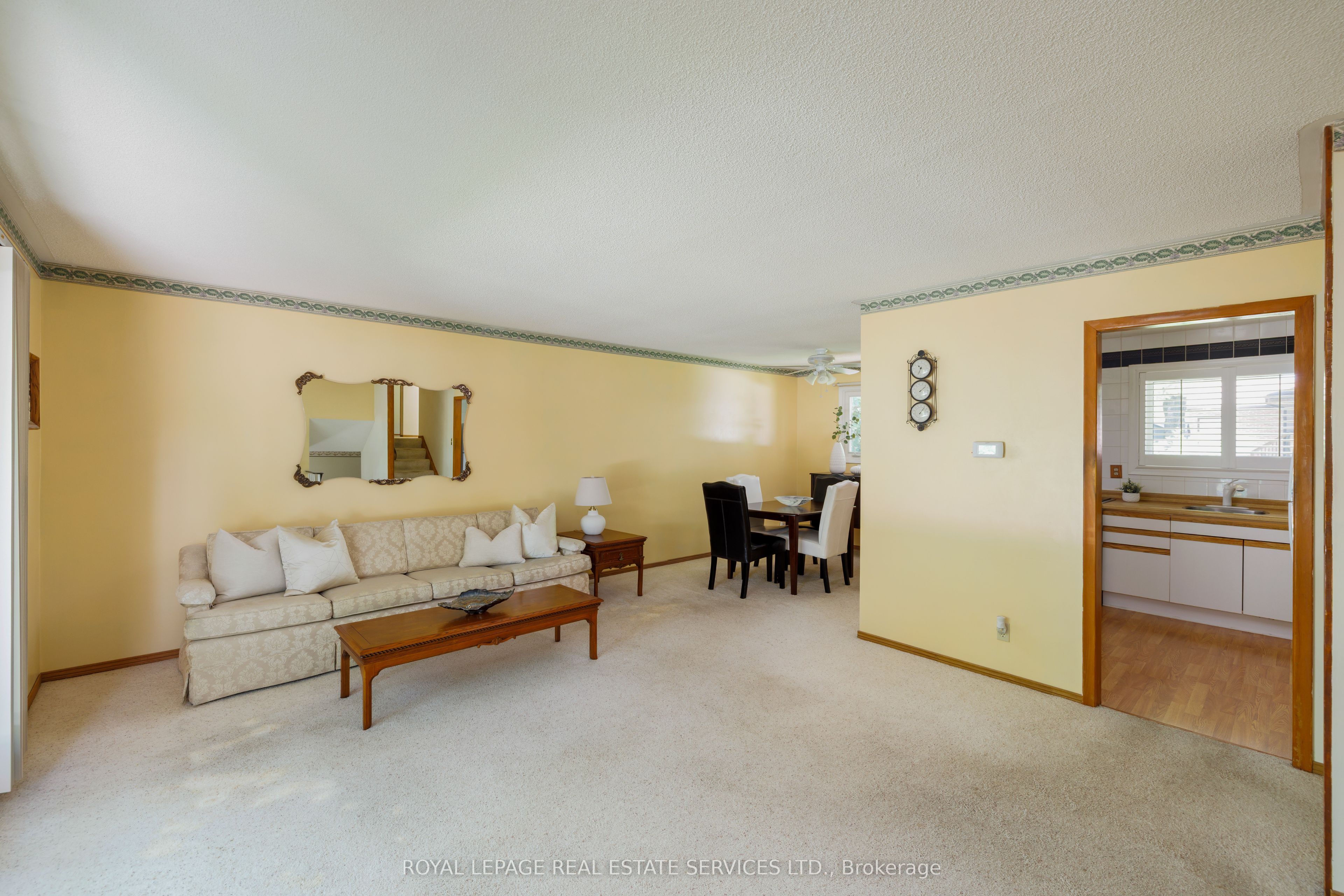 18 Osborne Crescent Property Photo 14
