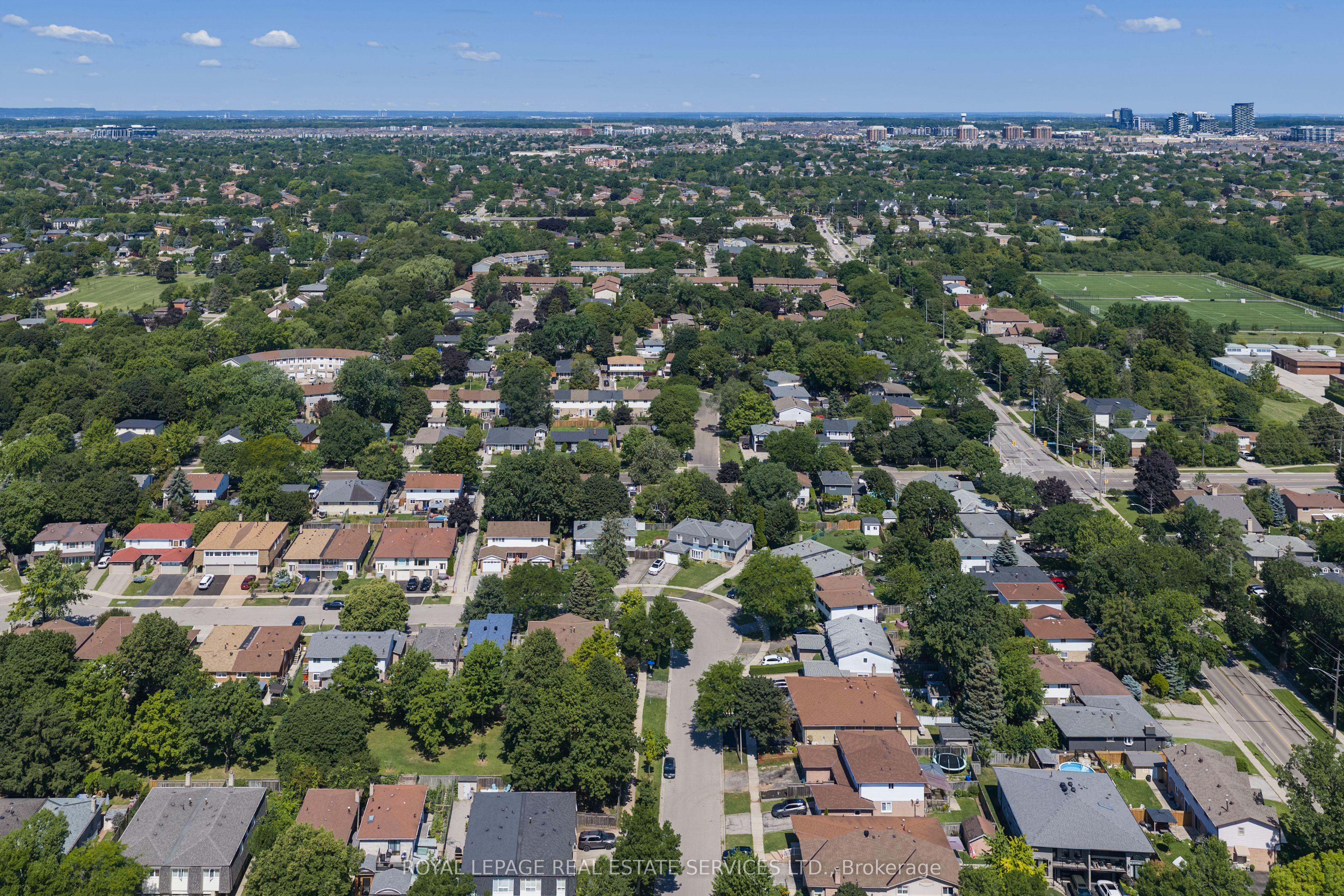 18 Osborne Crescent Property Photo 31