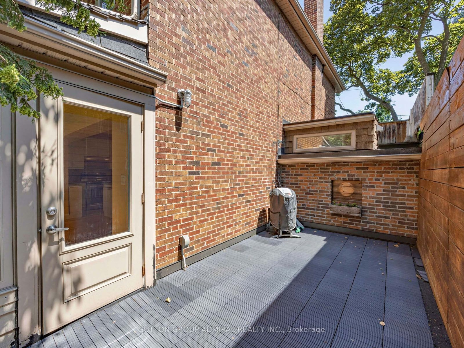 246 Ellis Avenue Property Photo 11