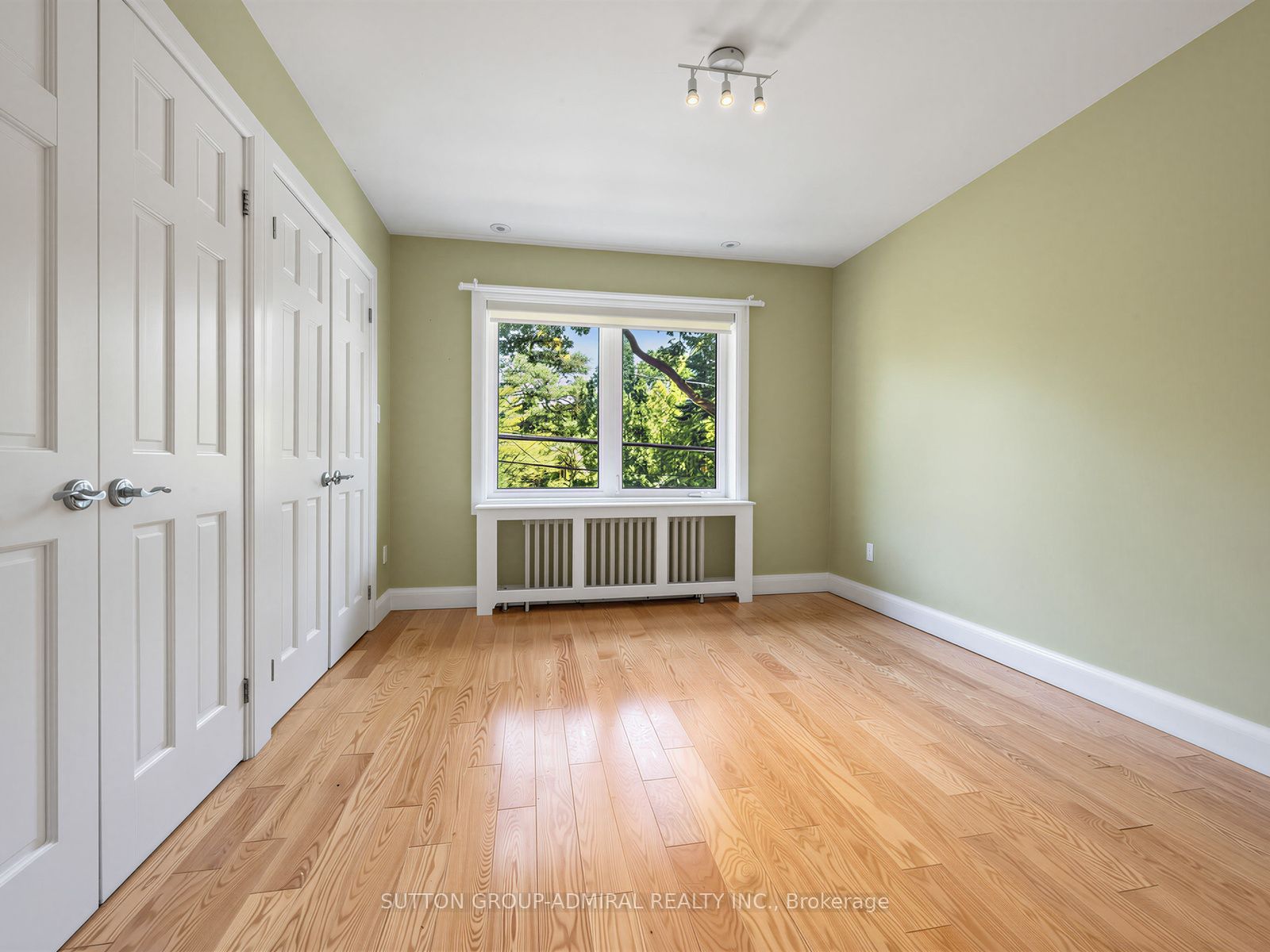 246 Ellis Avenue Property Photo 17