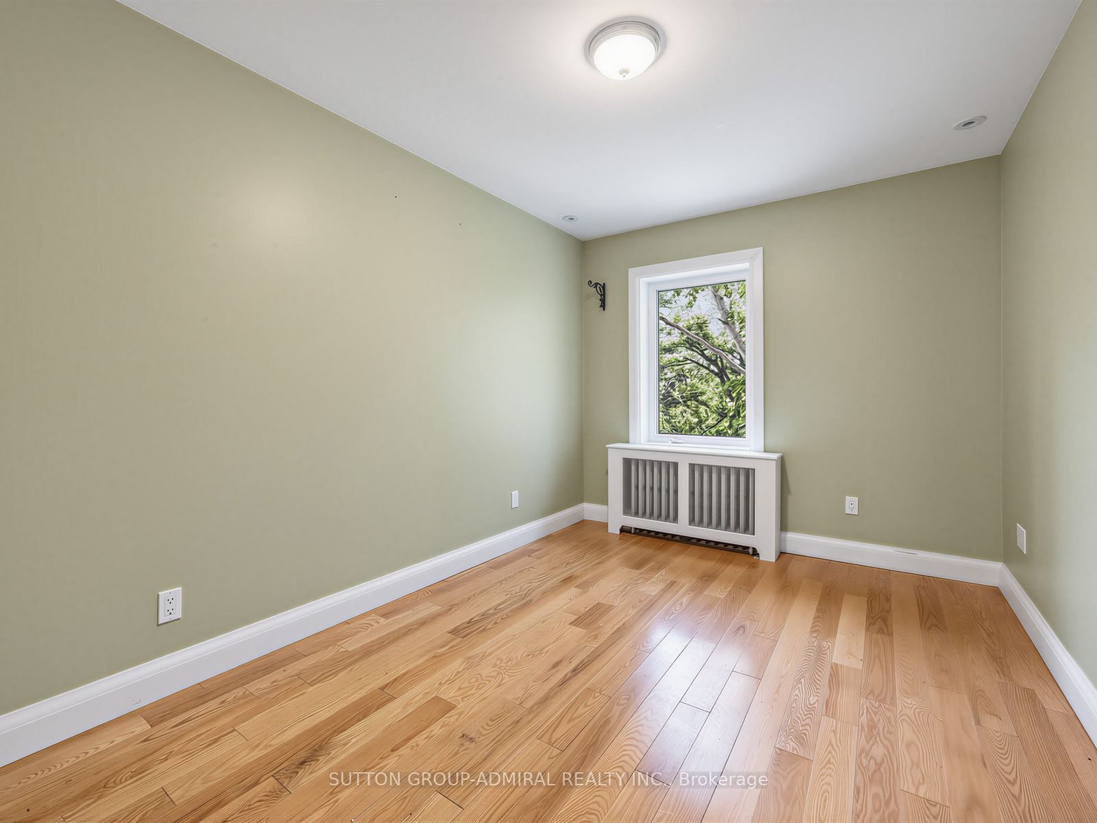 246 Ellis Avenue Property Photo 18