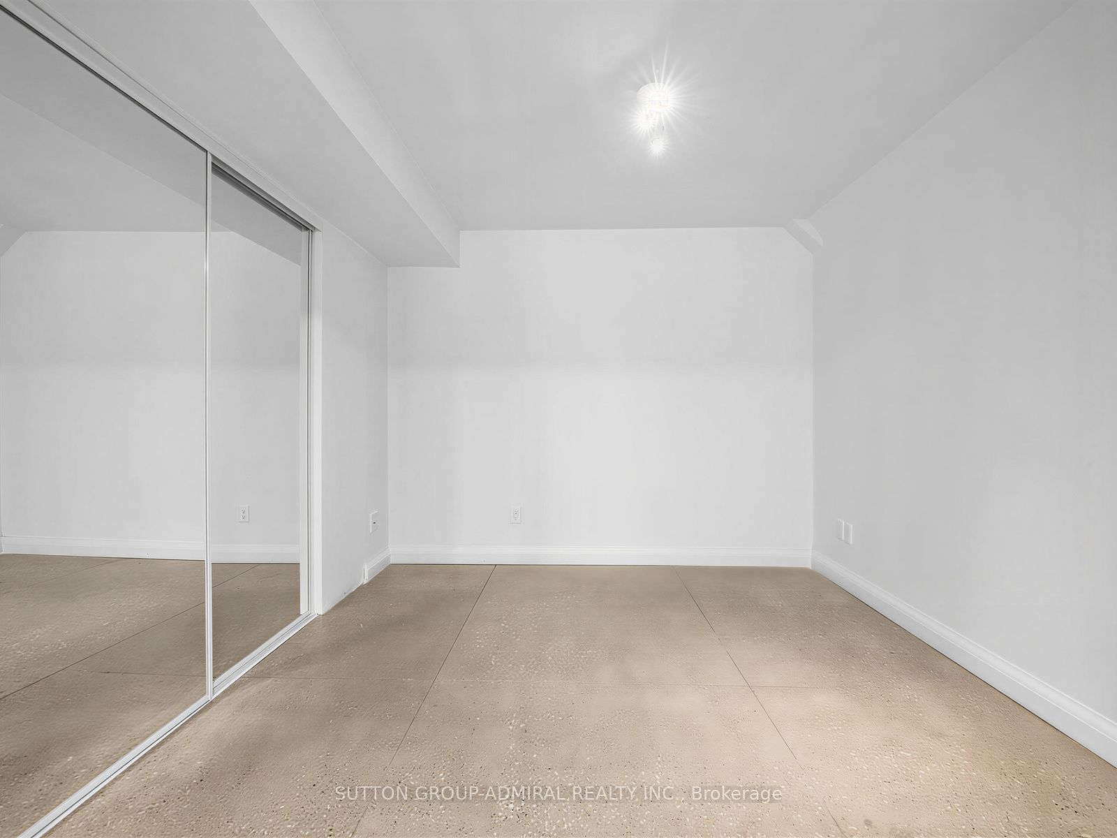 246 Ellis Avenue Property Photo 27