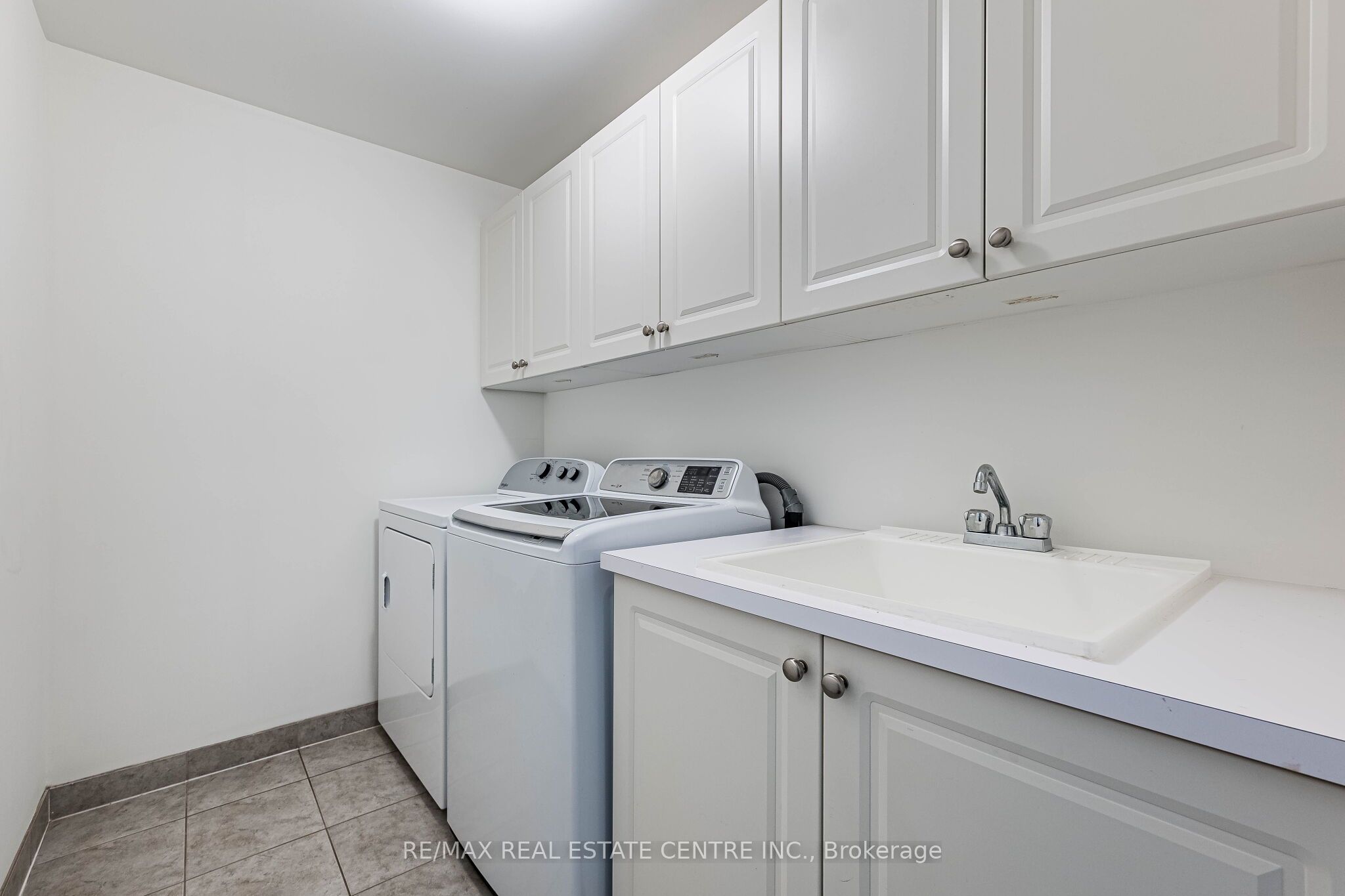 40 Cachet Court Property Photo 35