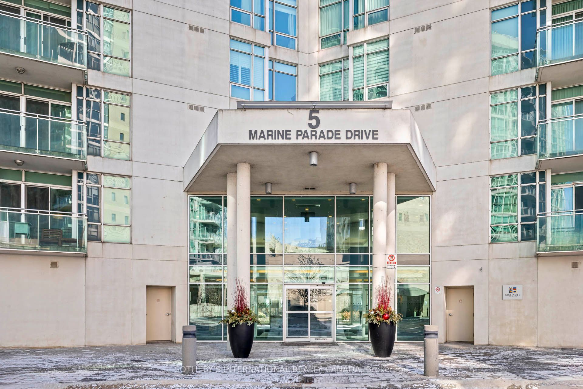 5 Marine Parade Drive 1013 Property Photo 4