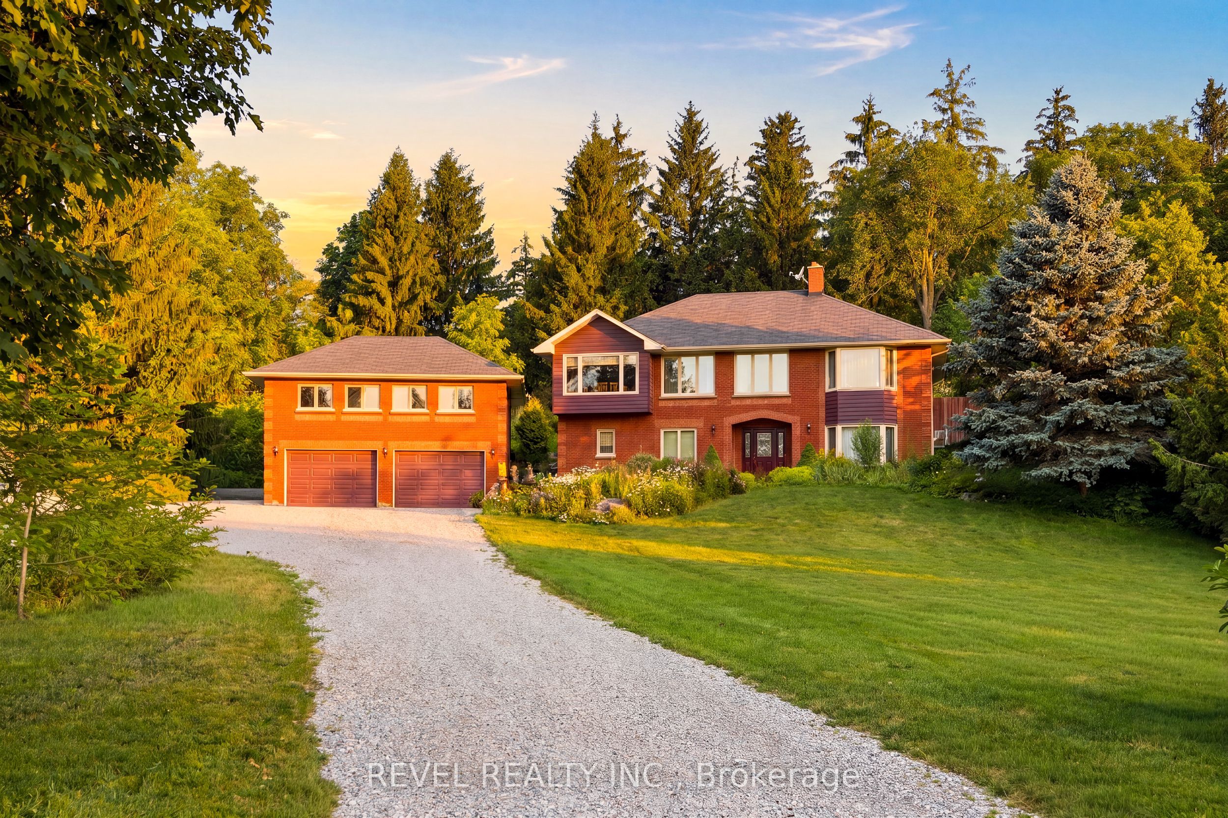 3156 Escarpment Side Road Property Photo 1