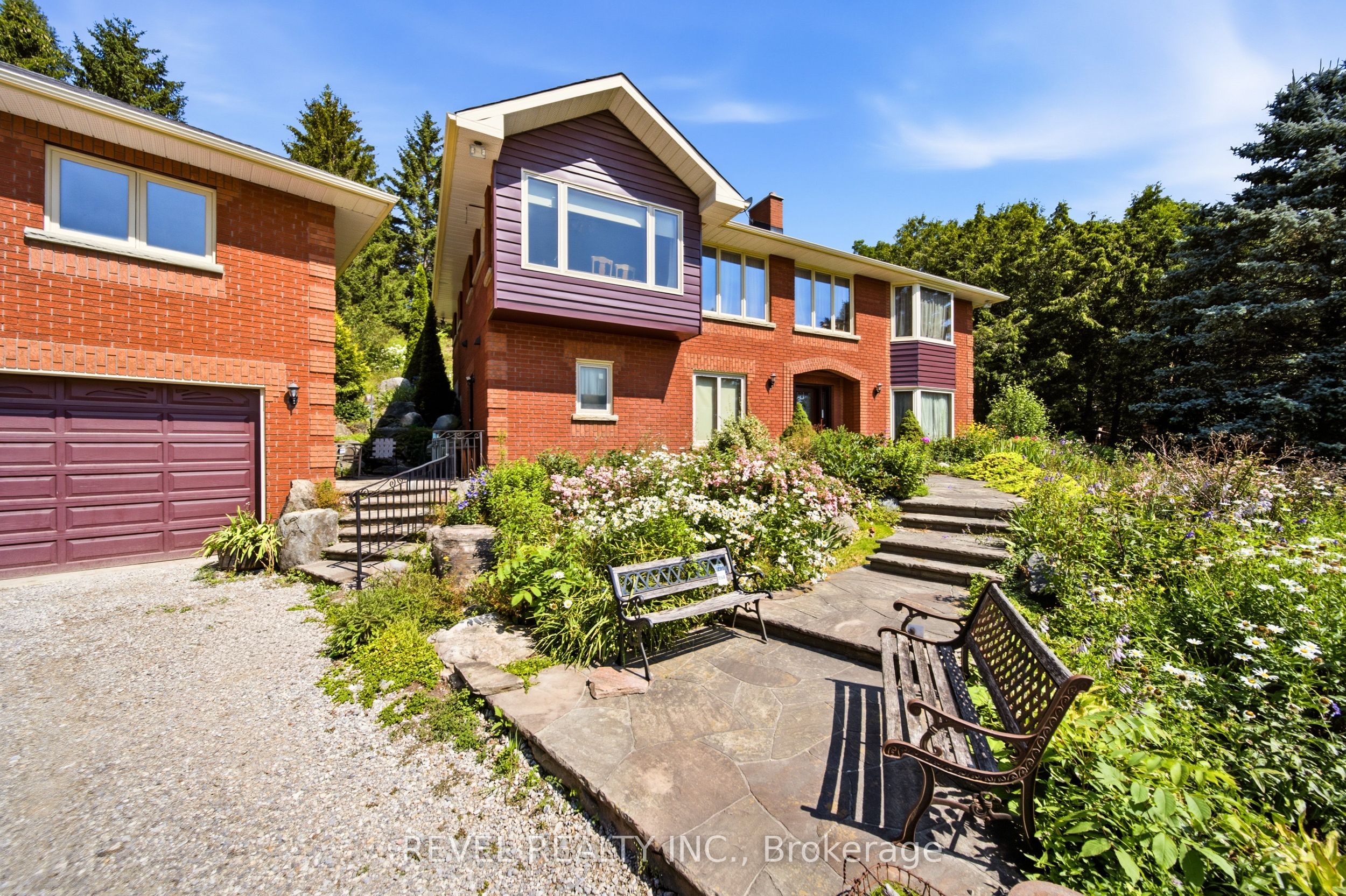 3156 Escarpment Side Road Property Photo 3