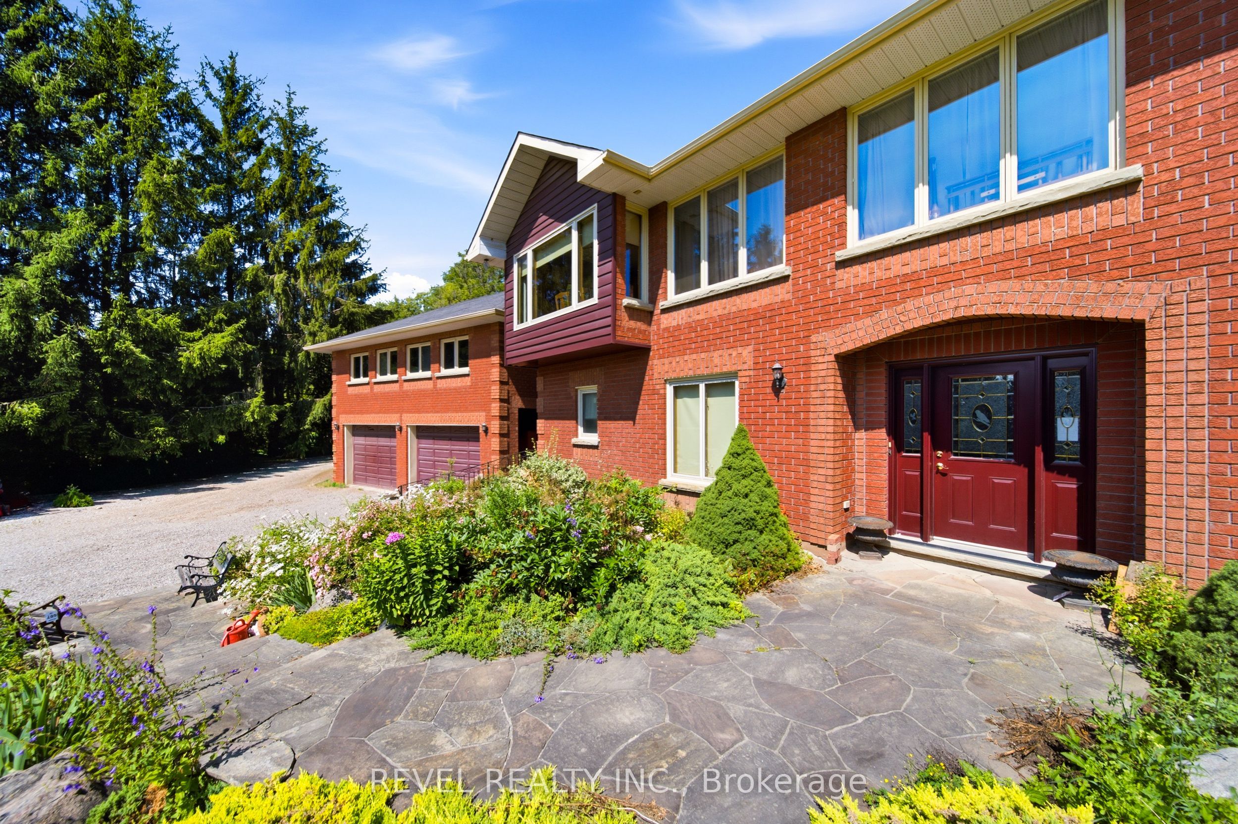 3156 Escarpment Side Road Property Photo 4
